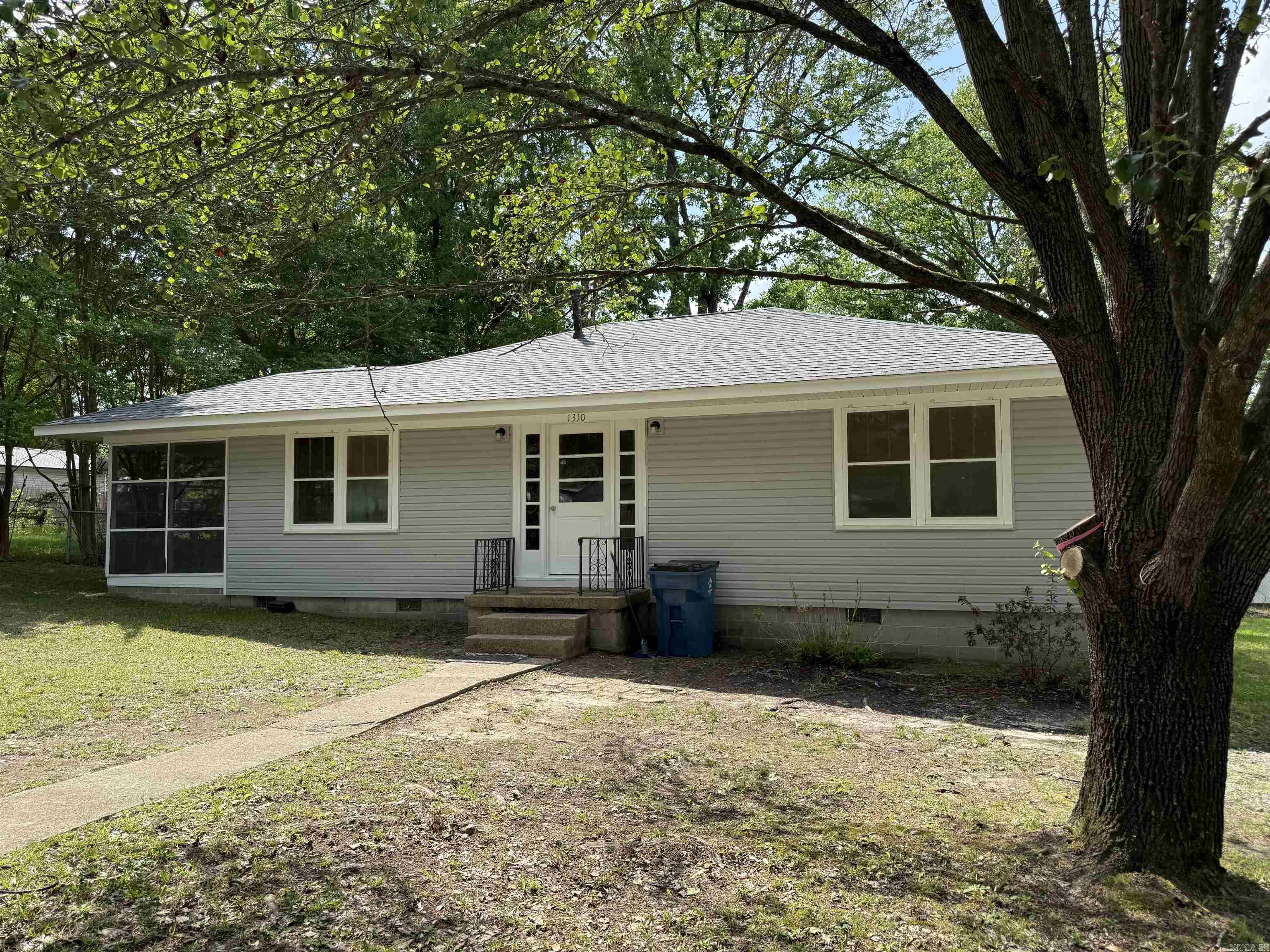 1310 ROOSEVELT  Malvern, AR