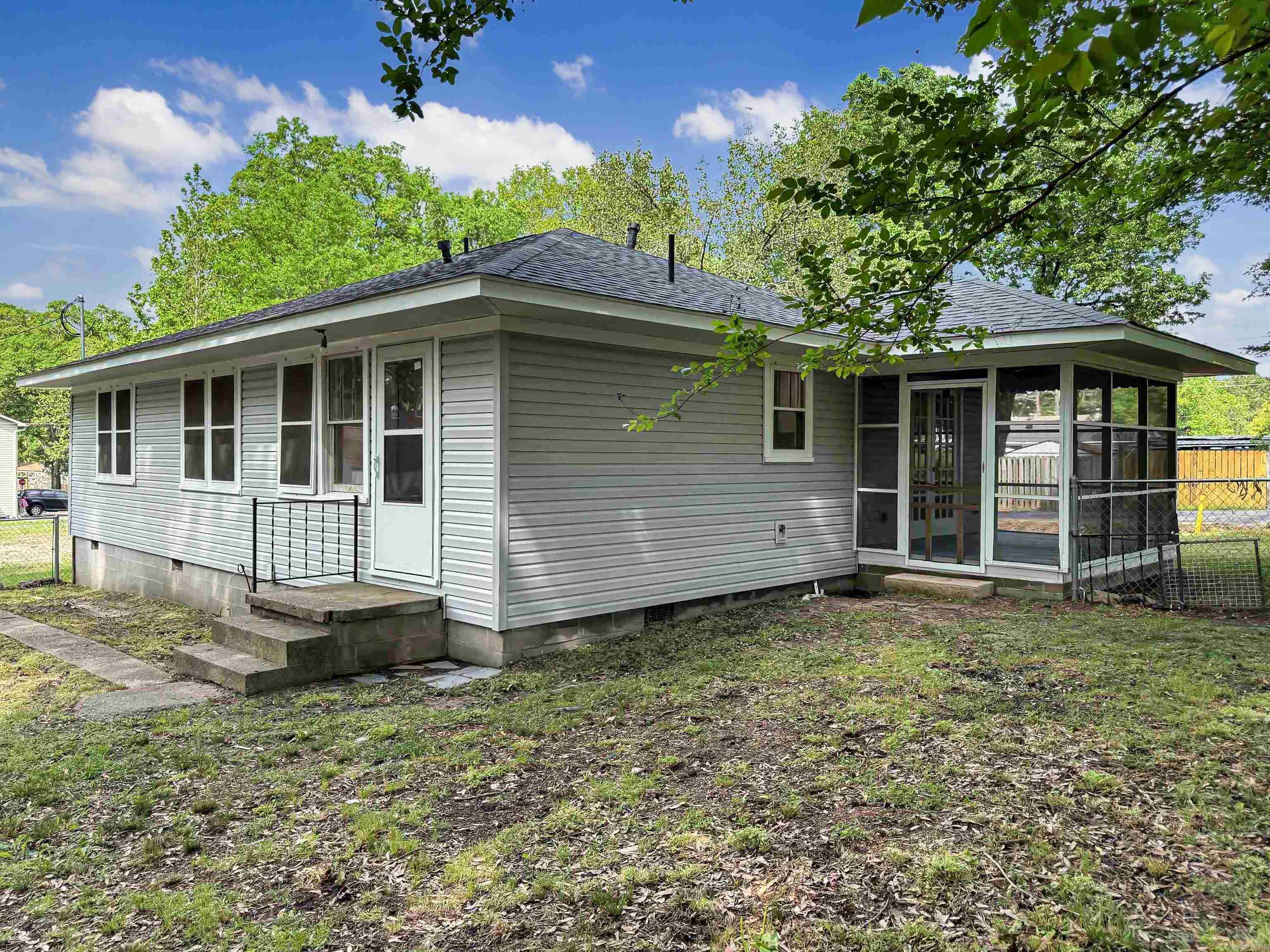 1310 ROOSEVELT  Malvern, AR