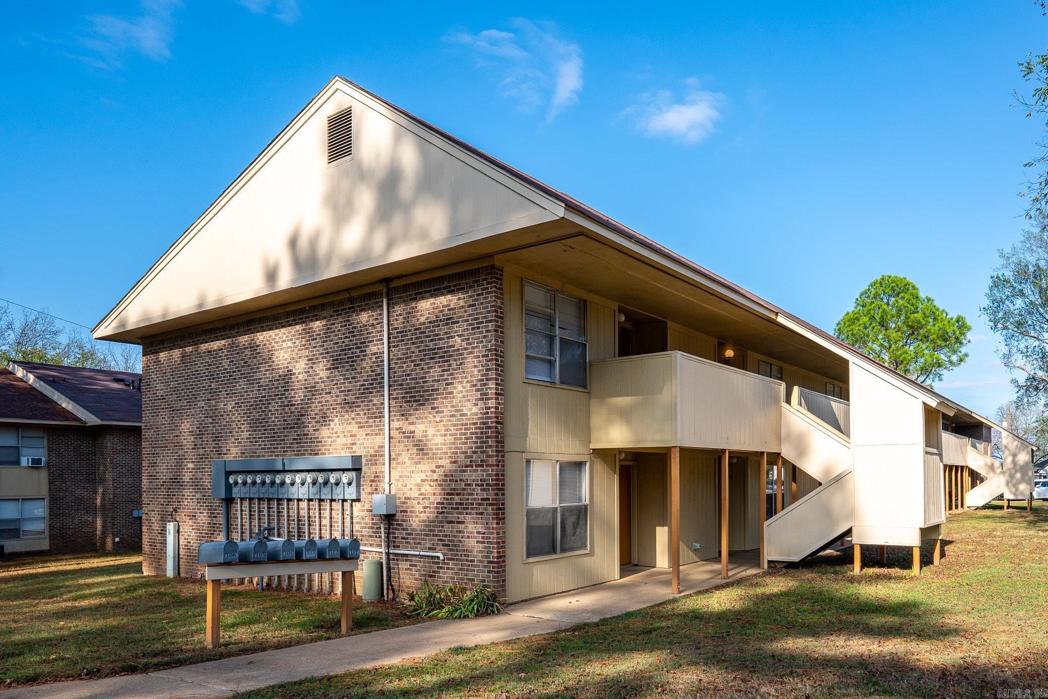 300 W Harding, #307  Morrilton, AR