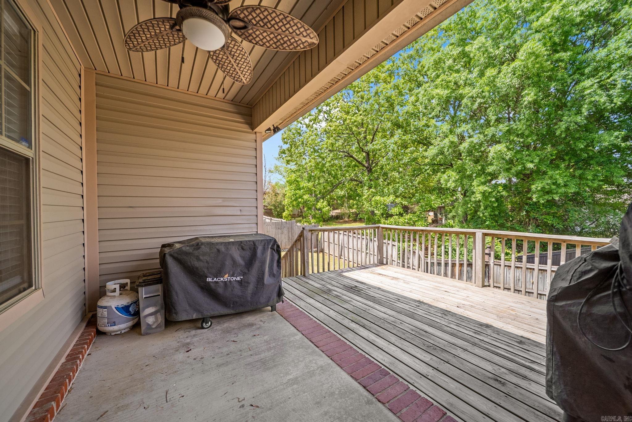 5 Zircon Dr  Maumelle, AR