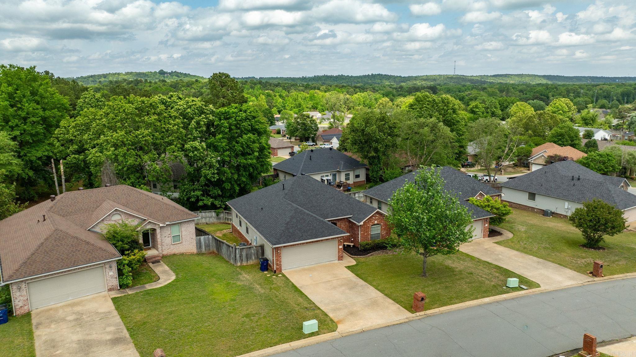 5 Zircon Dr  Maumelle, AR