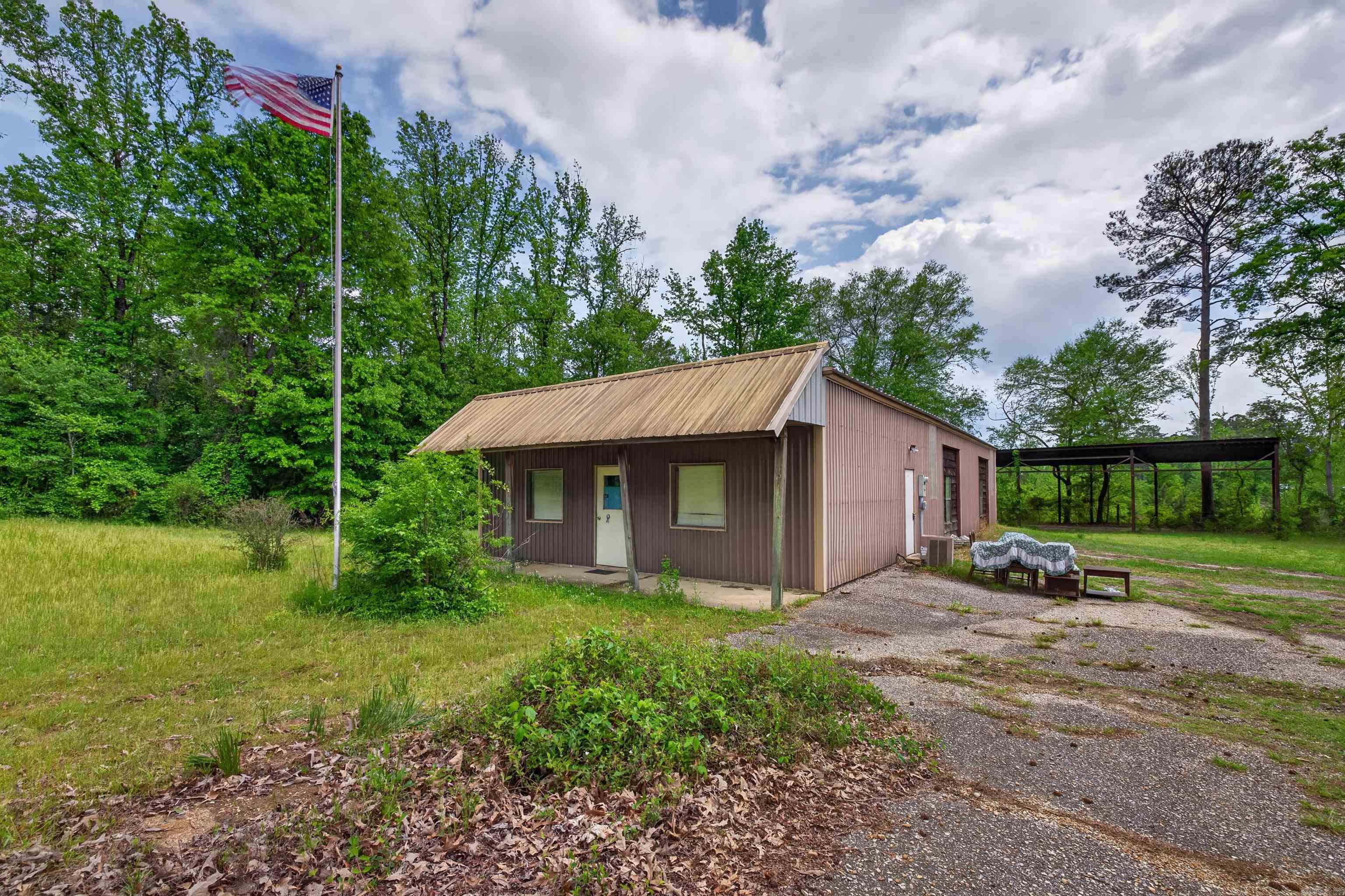 315 Deceiper Hill Rd  Arkadelphia, AR