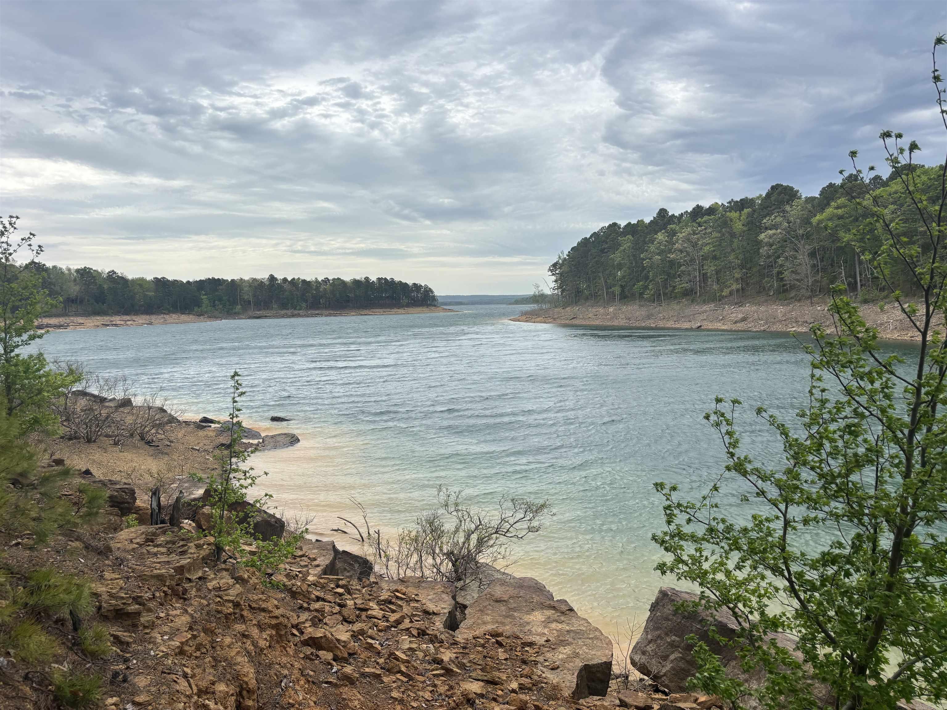 441 Cherokee Cir  Greers Ferry, AR