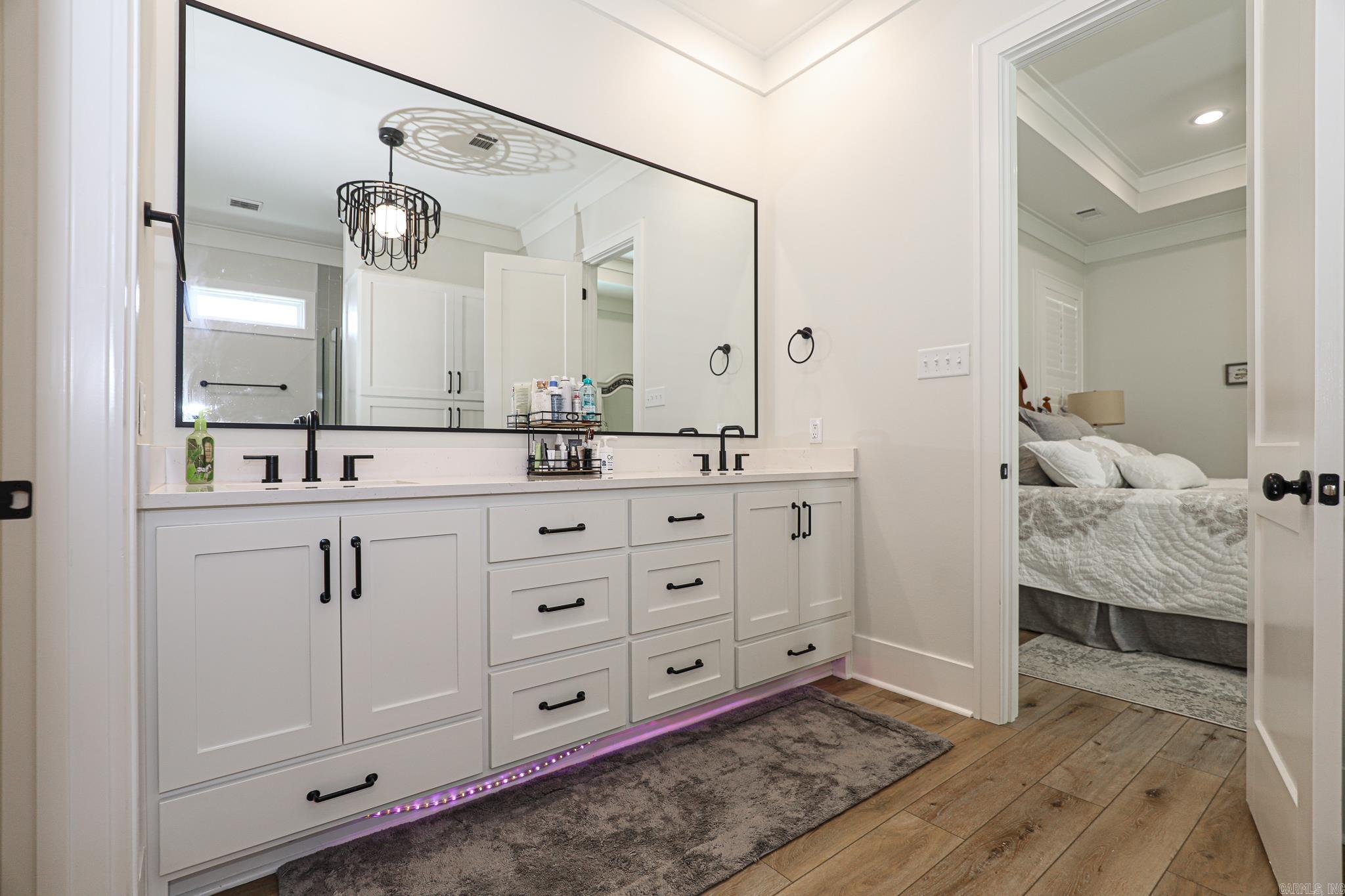 1519 SAWTOOTH  Benton, AR