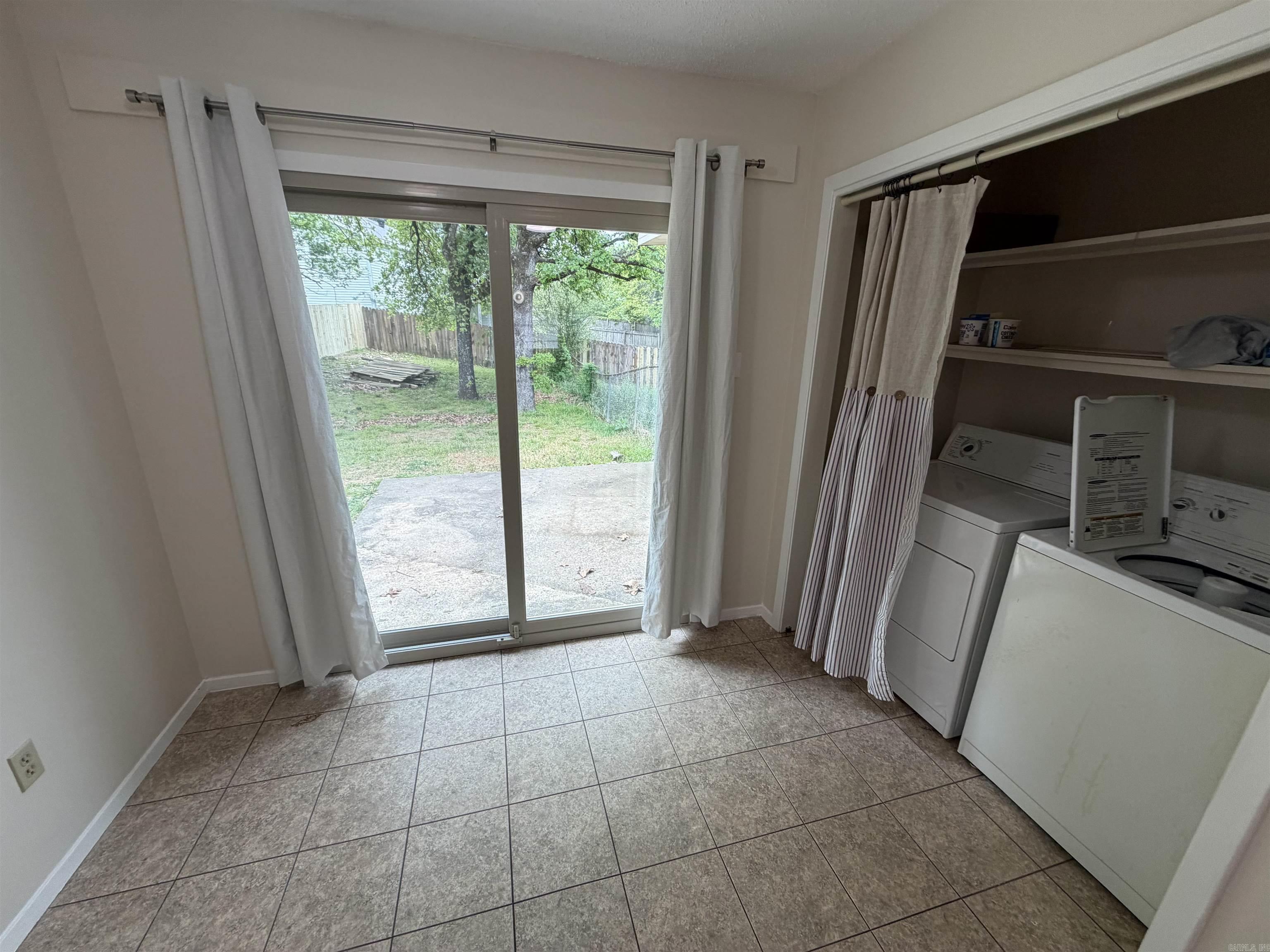 12 Southland Ct  Maumelle, AR