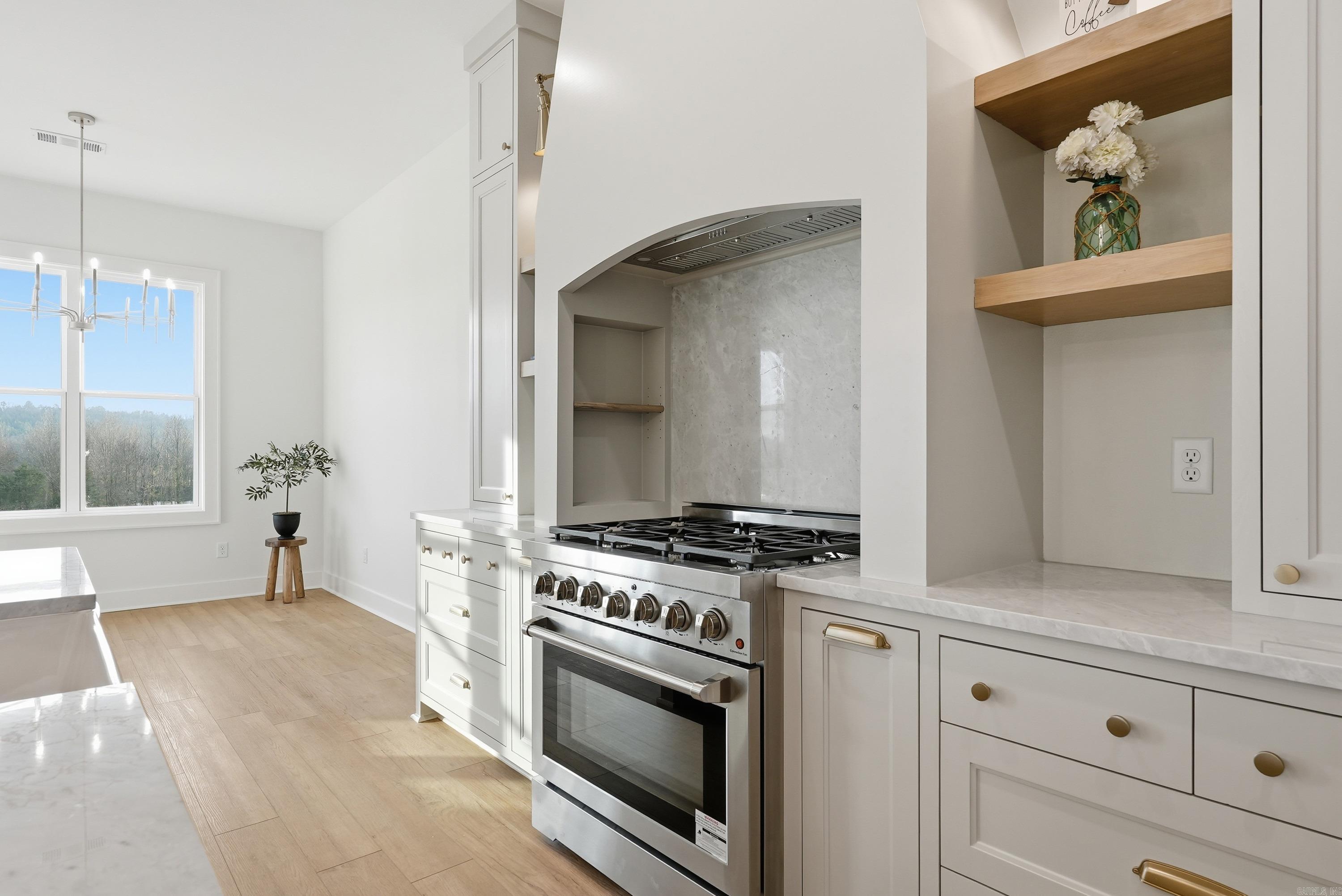 240 Castleberry Rd  Greenbrier, AR