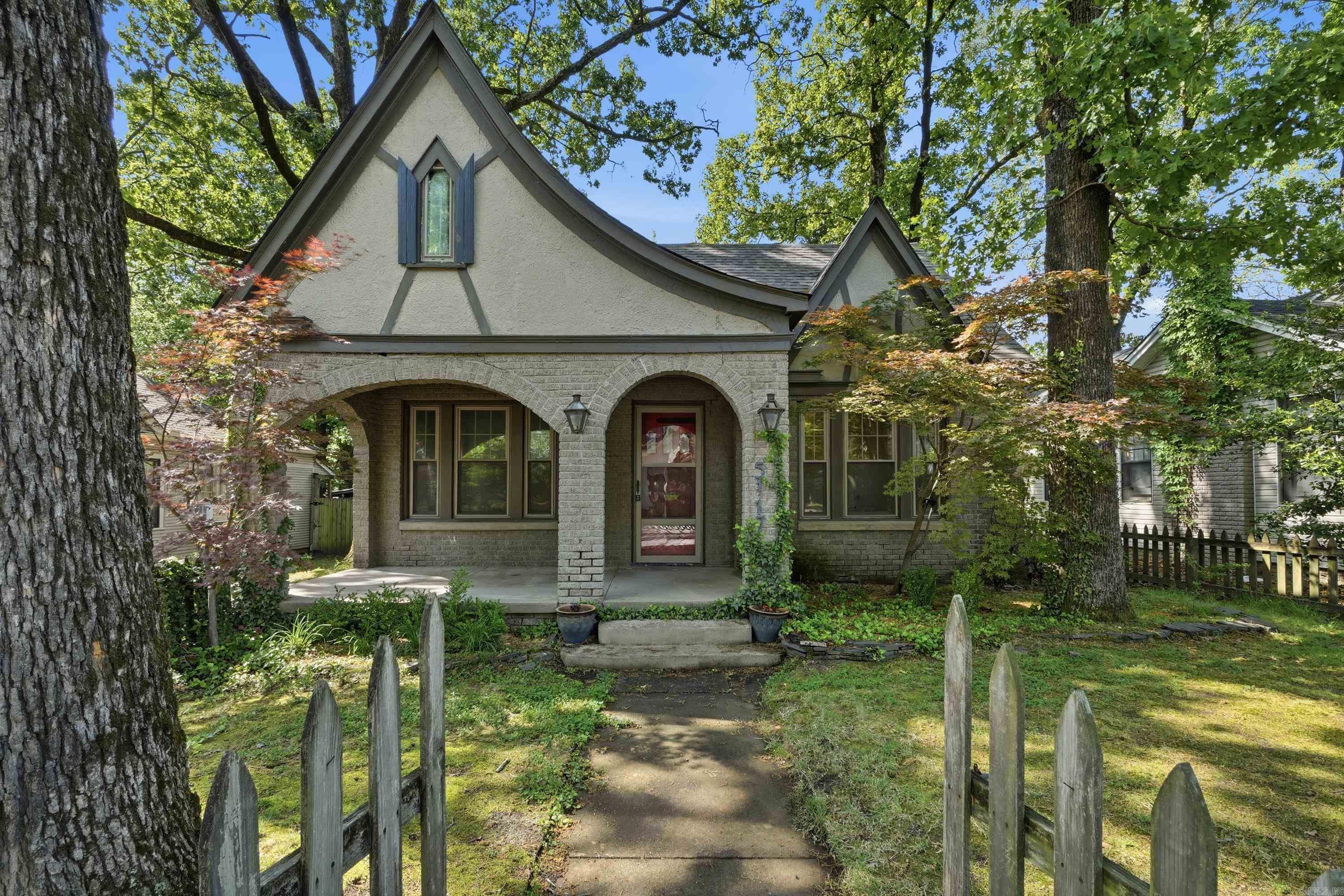 5117 Cantrell  Little Rock, AR