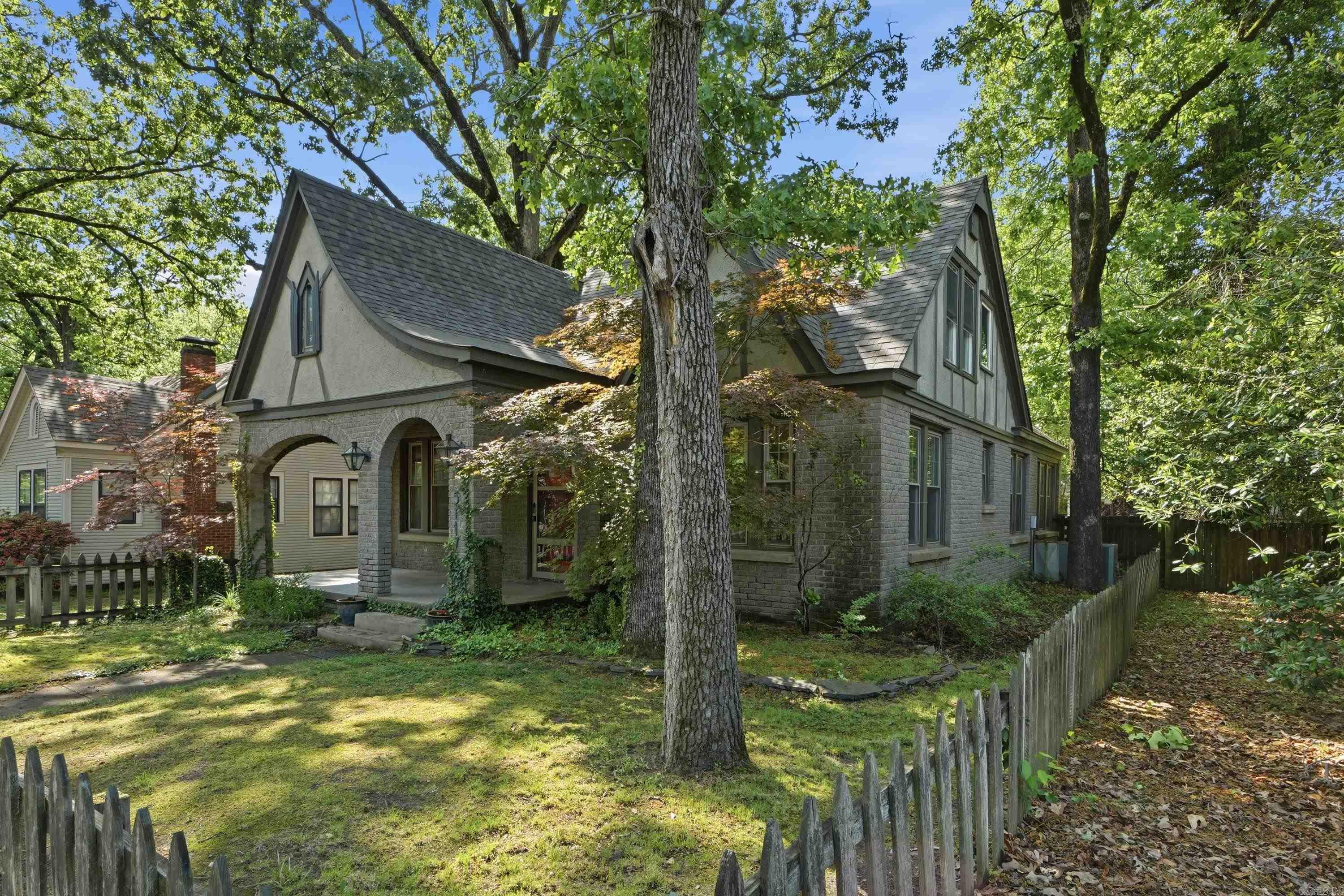 5117 Cantrell  Little Rock, AR