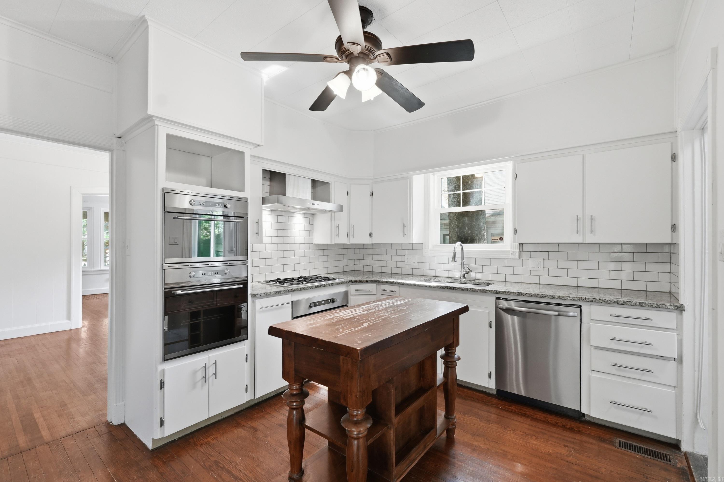 5117 Cantrell  Little Rock, AR