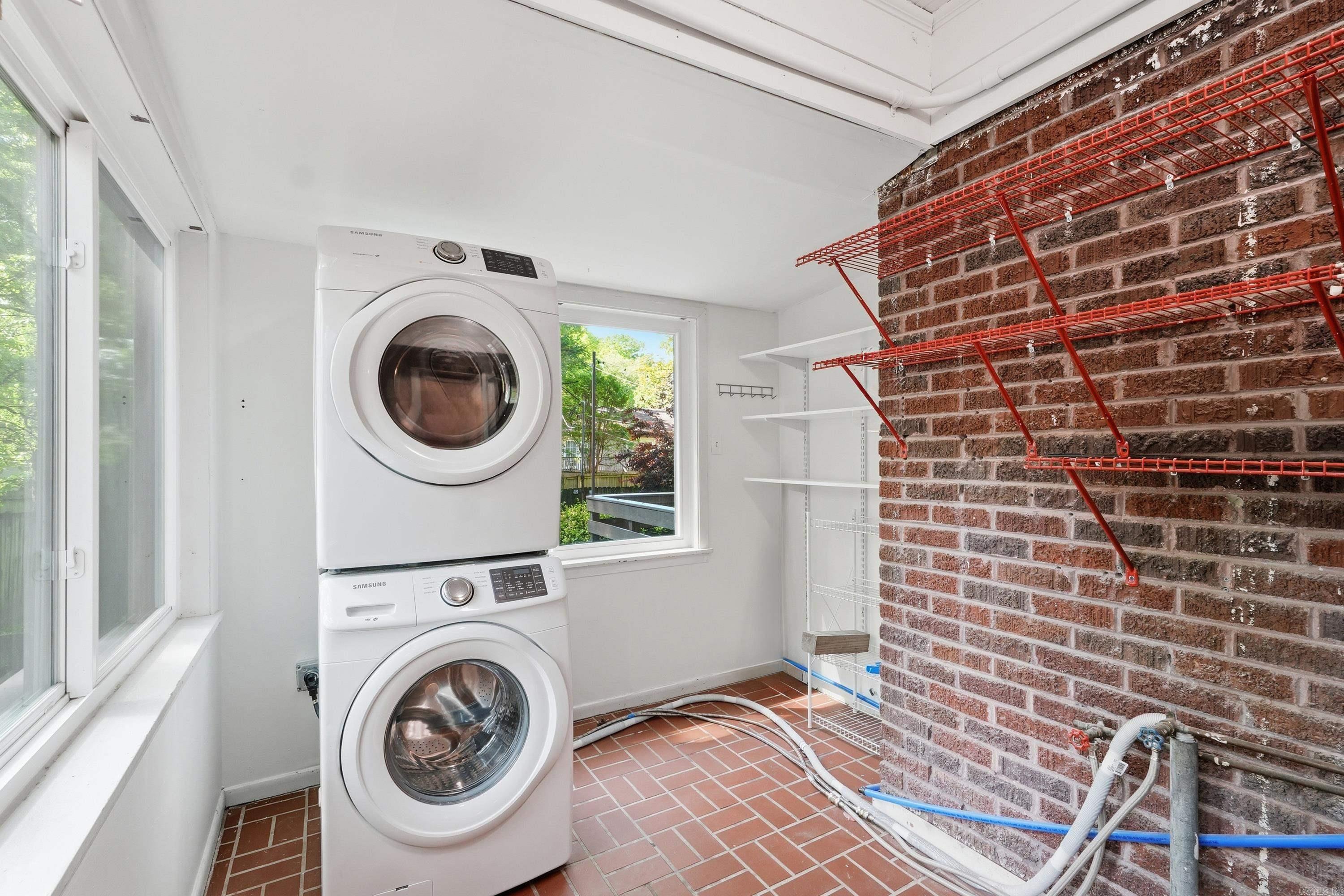 5117 Cantrell  Little Rock, AR