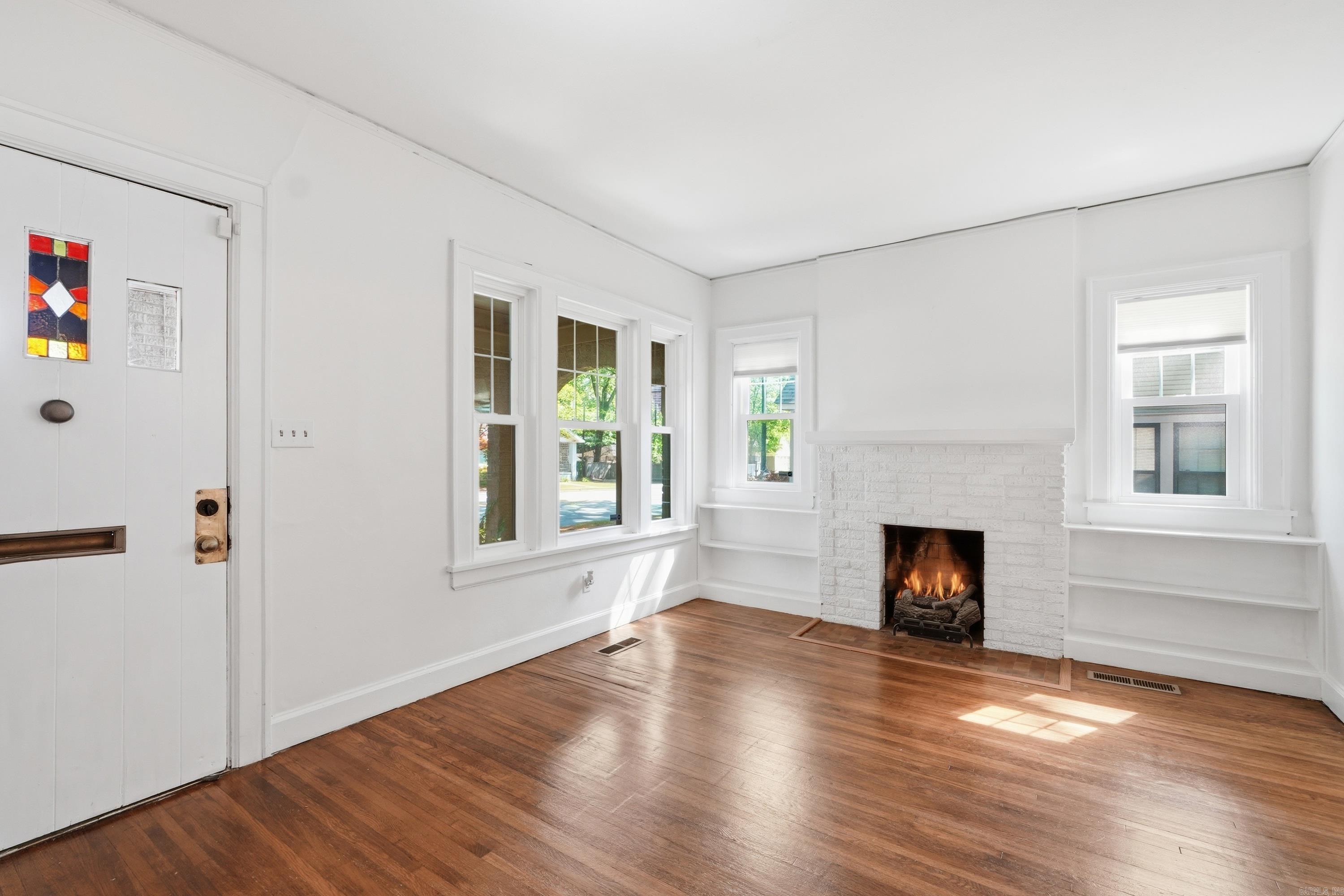 5117 Cantrell  Little Rock, AR