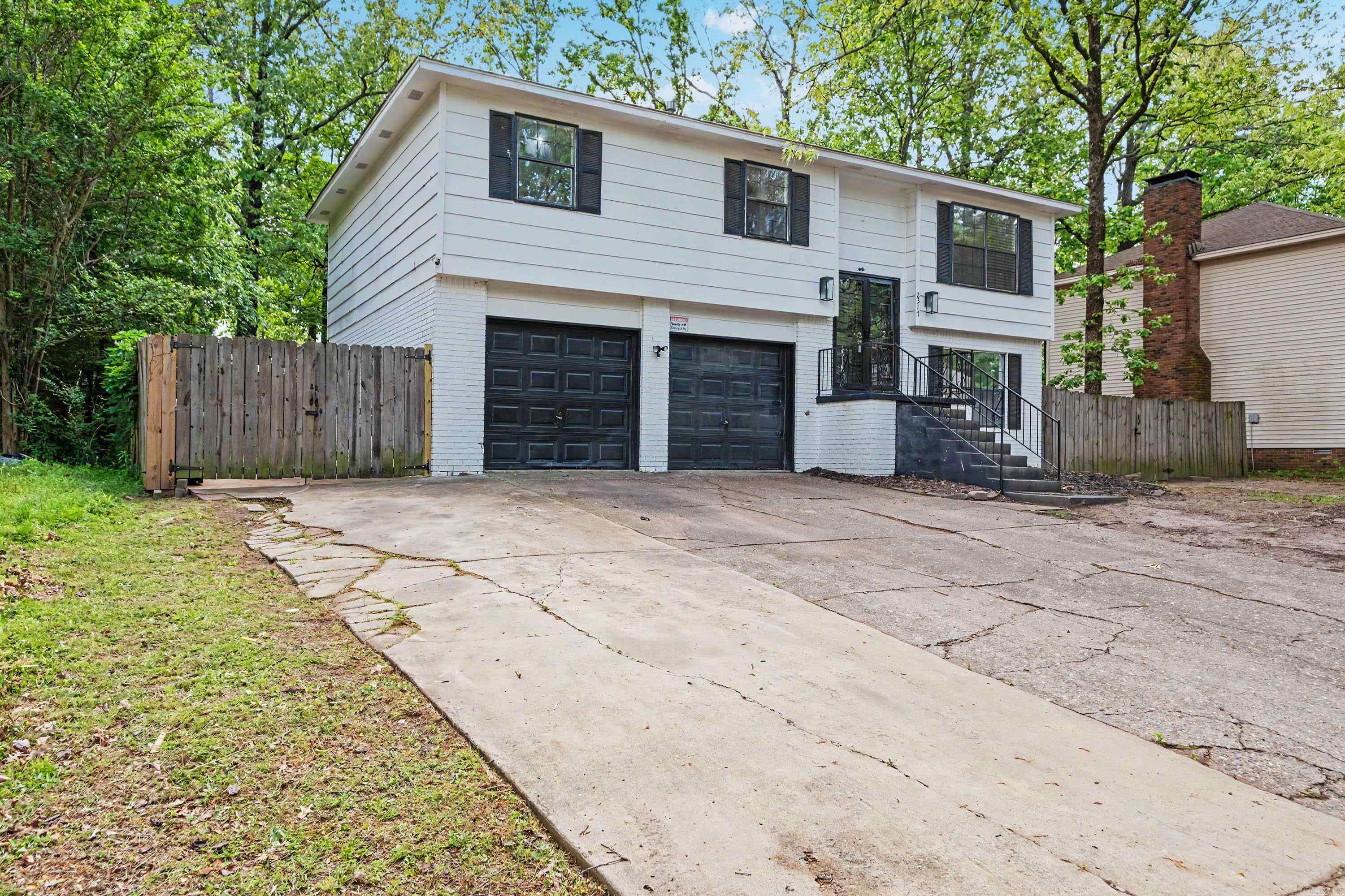 2317 Peach Tree Dr  Little Rock, AR