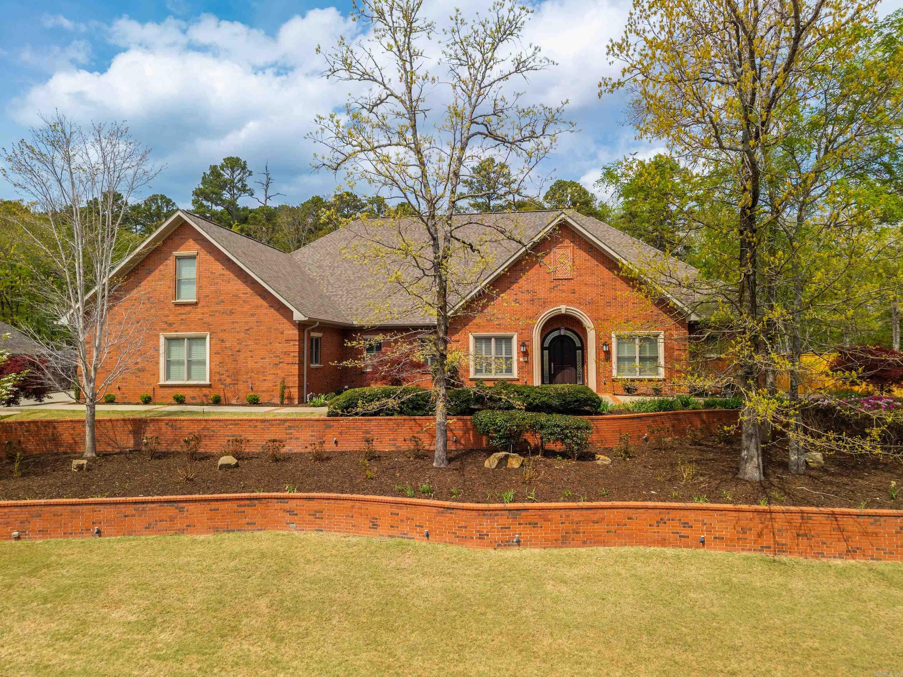 201 Dellmere  Hot Springs, AR