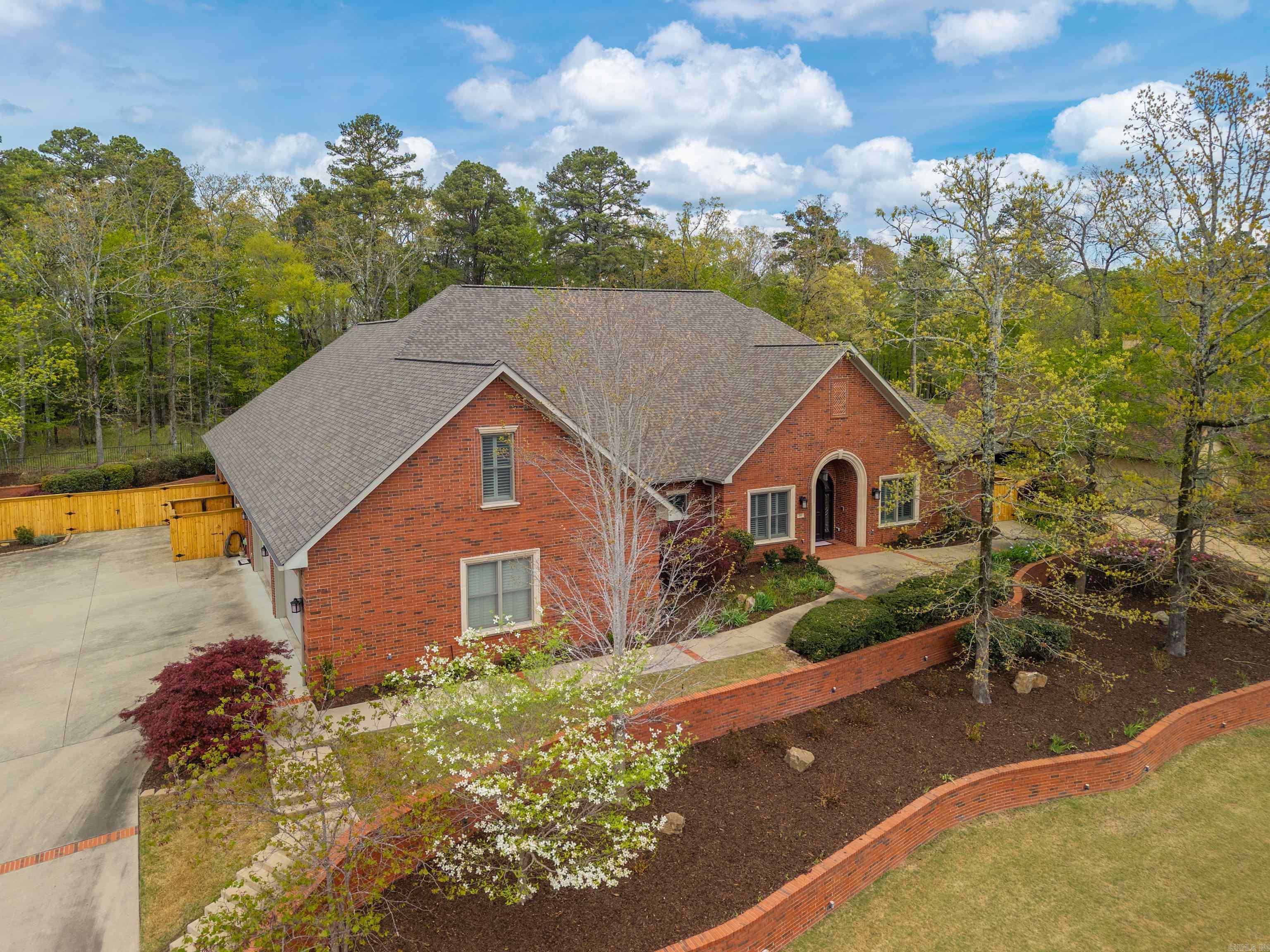 201 Dellmere  Hot Springs, AR