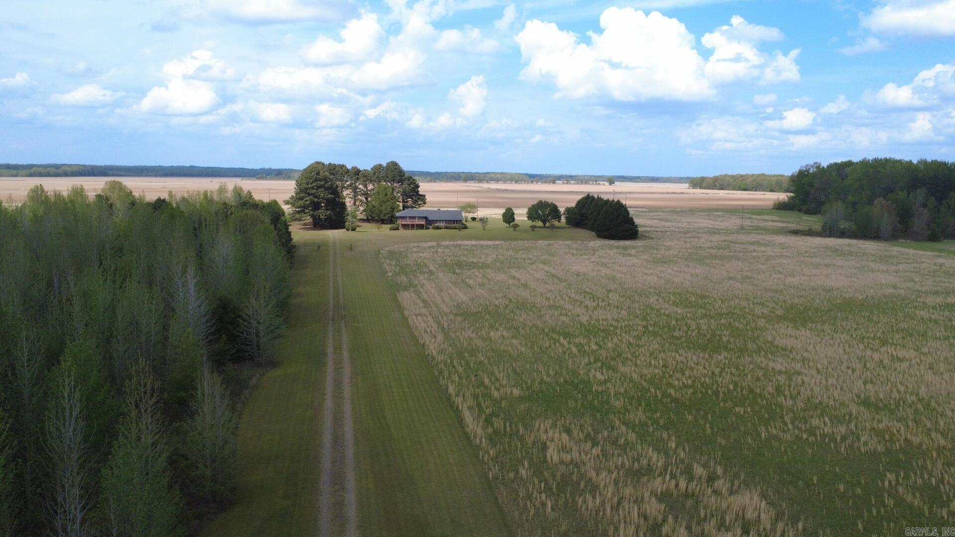 2664 W Hwy 236  Lonoke, AR