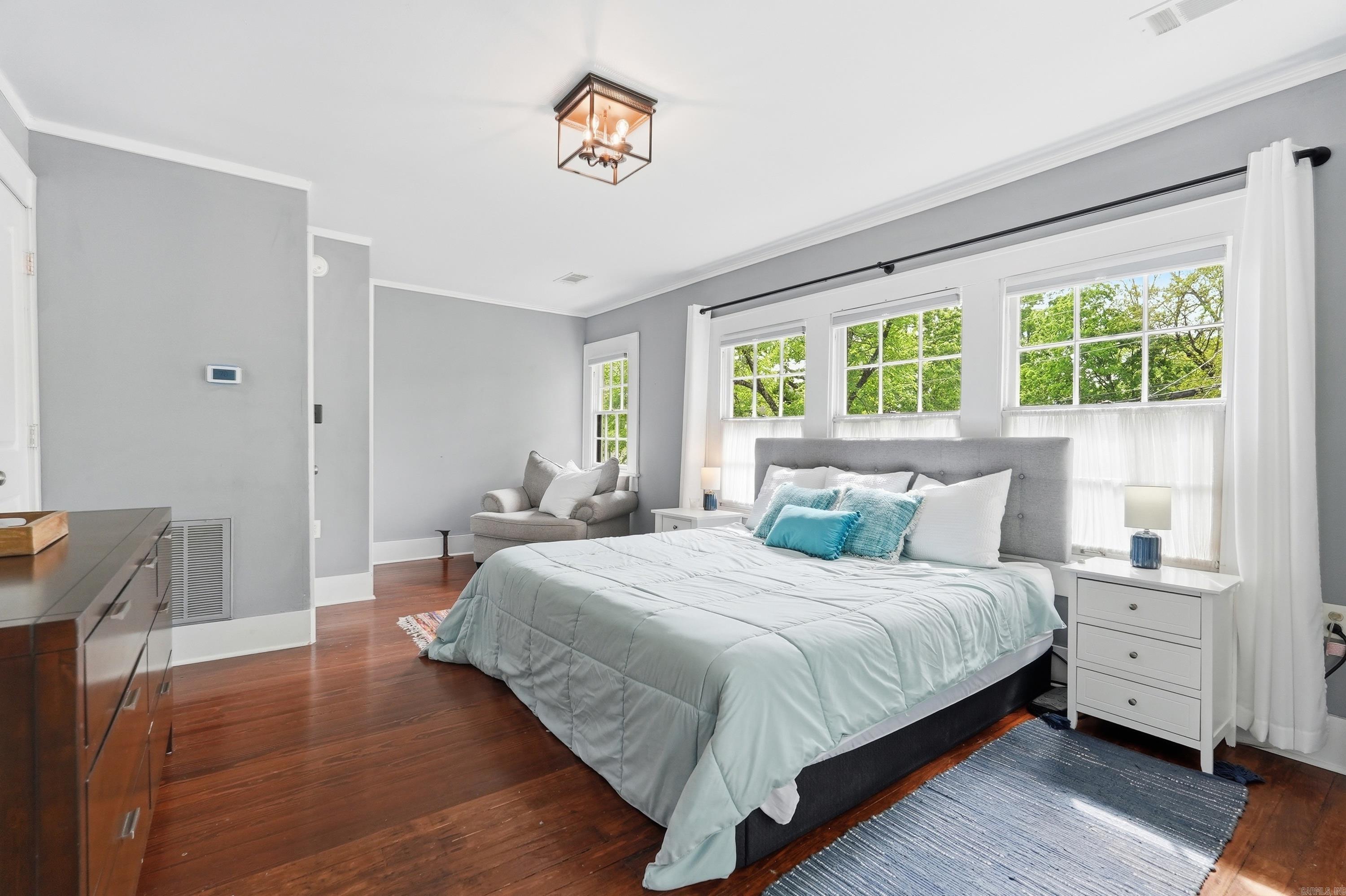 1424 S Battery  Little Rock, AR