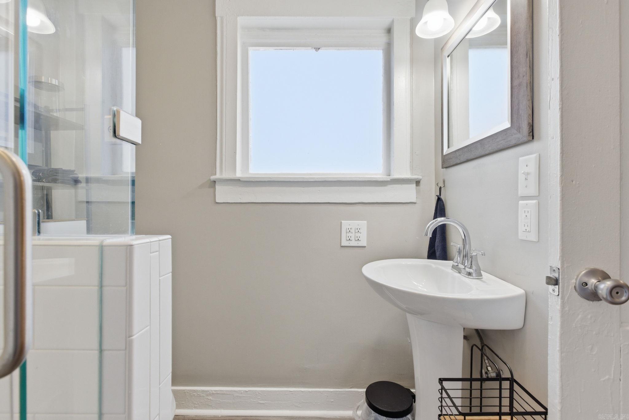 1424 S Battery  Little Rock, AR