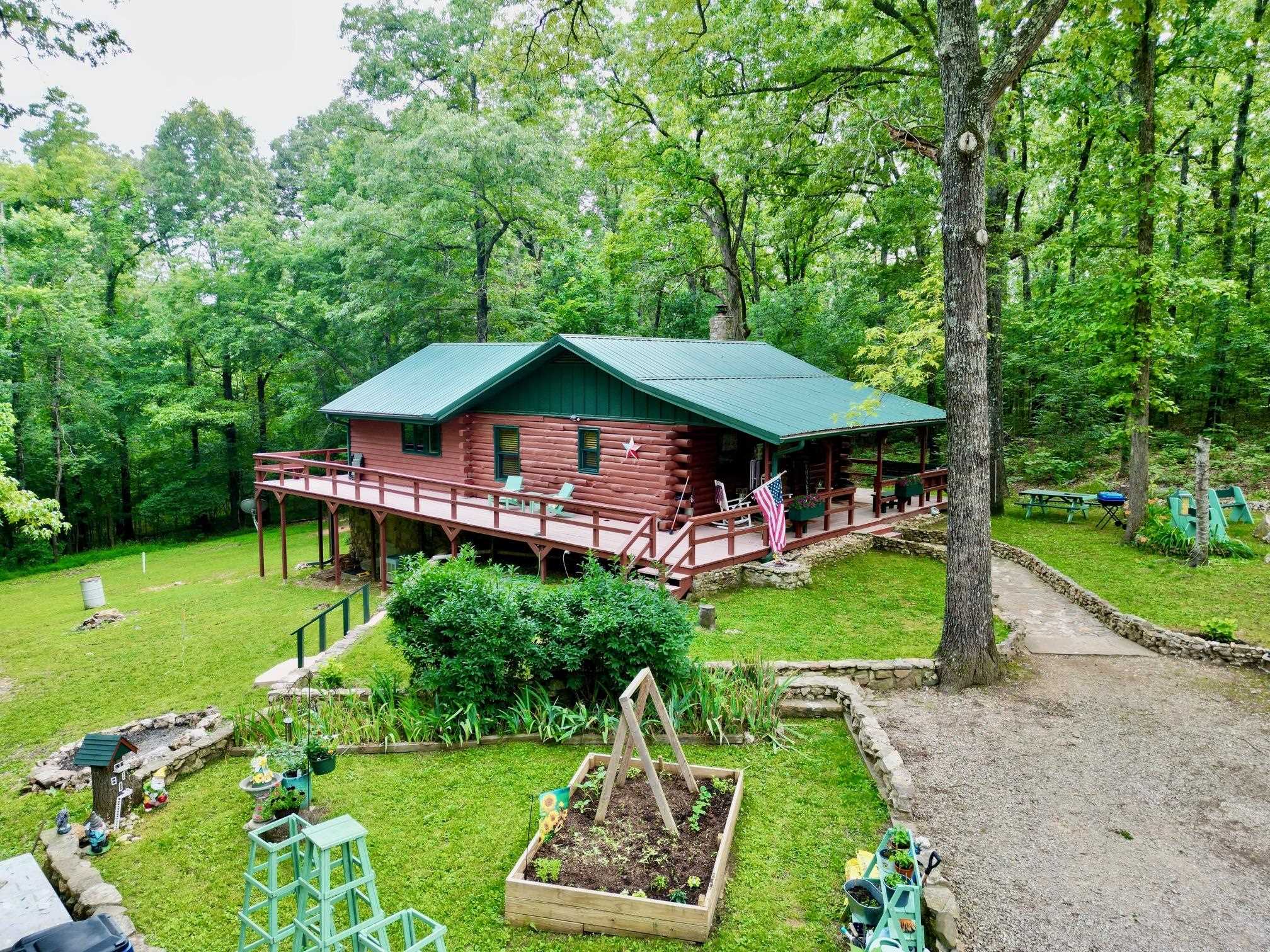 8601 Nine Mile Ridge  Hardy, AR