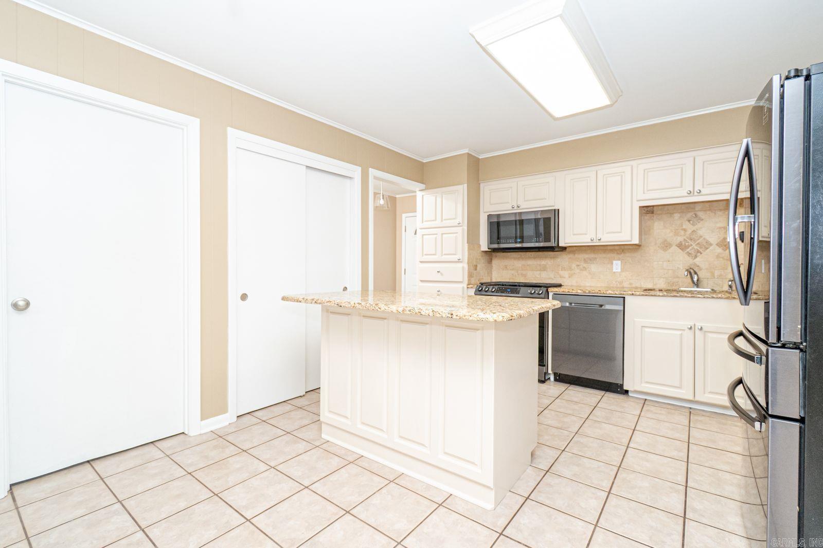 1222 Crestwood Dr.  El Dorado, AR