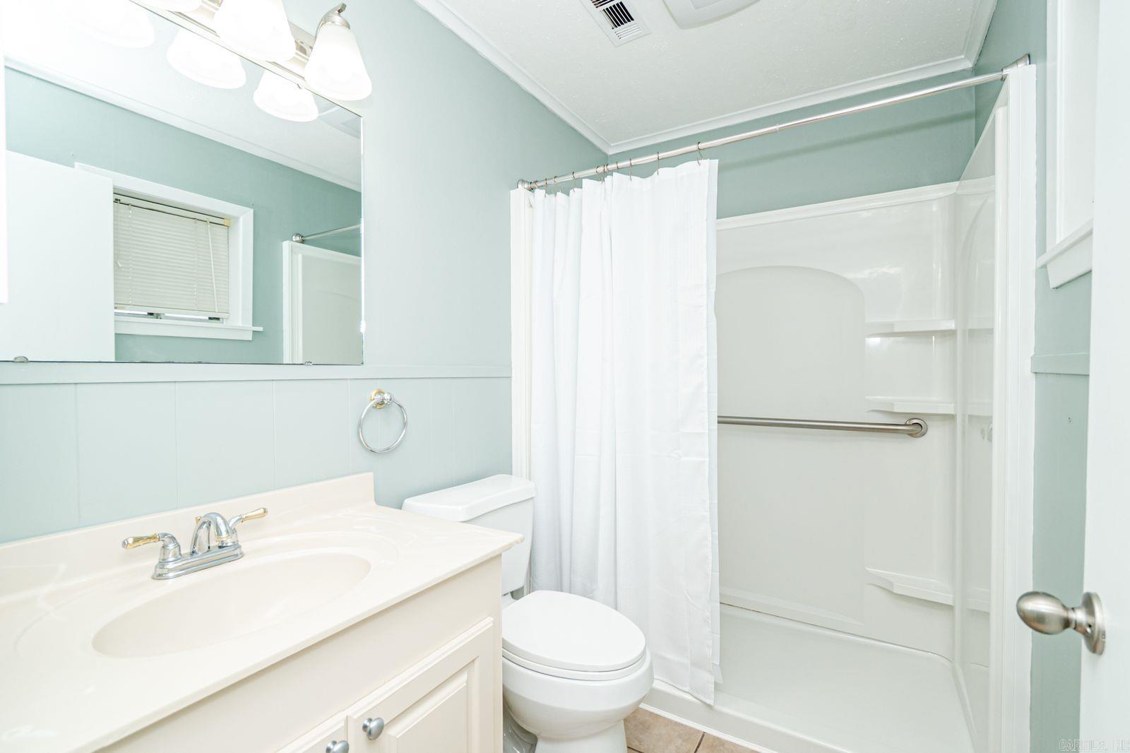 1222 Crestwood Dr.  El Dorado, AR