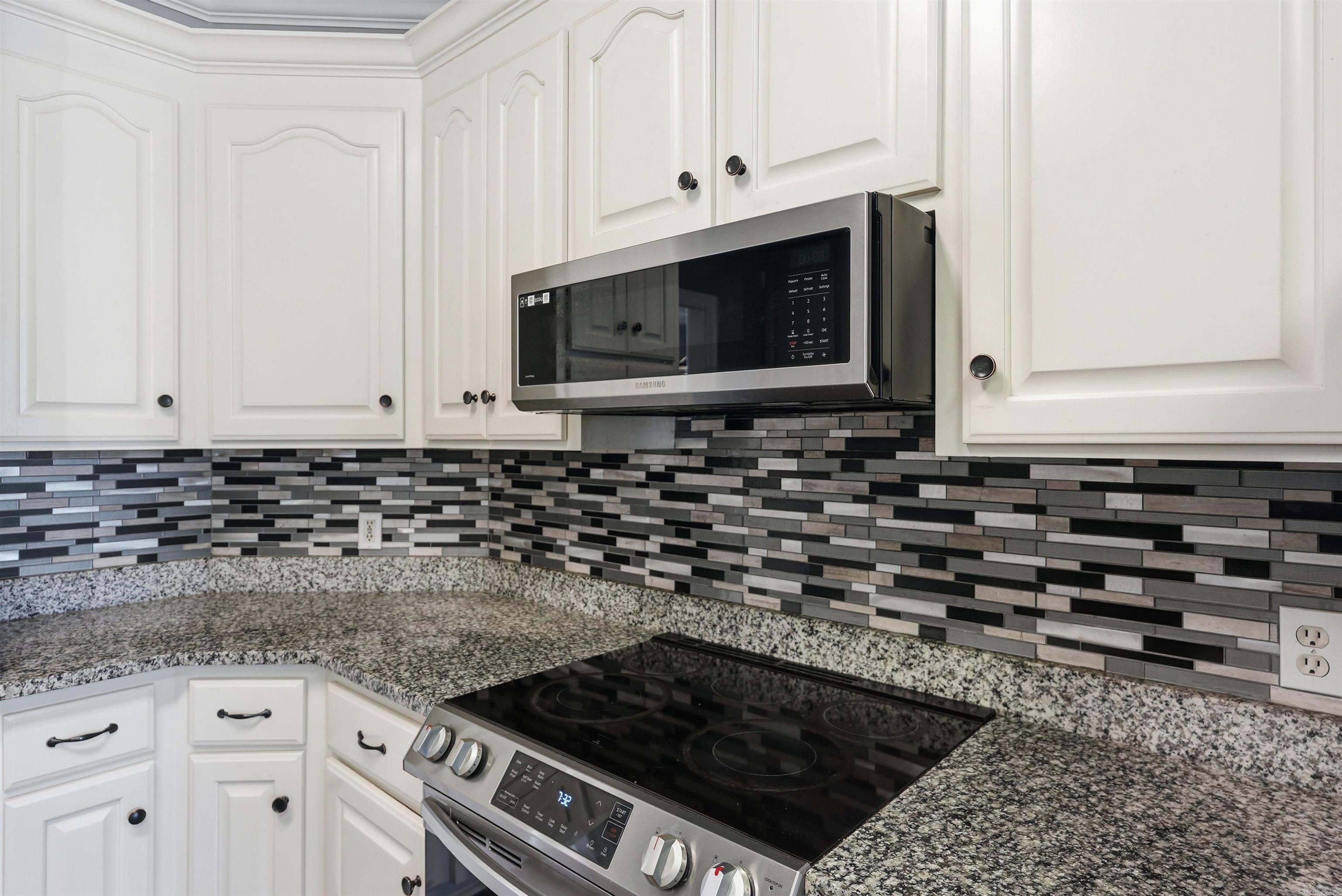 1810 Amelia  Conway, AR