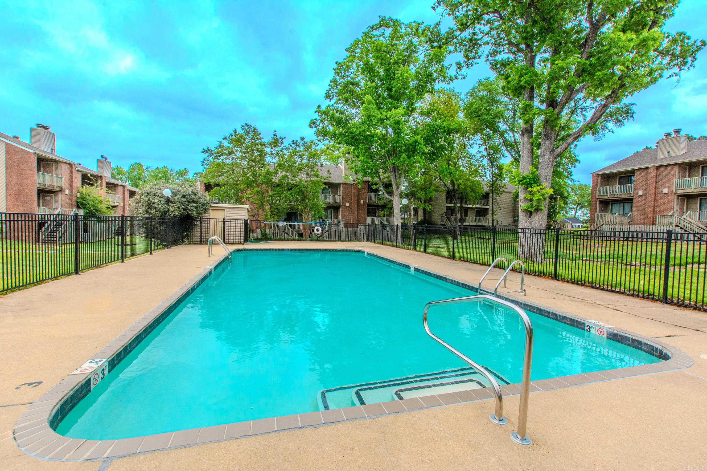 2824 Foxcroft #63  Little Rock, AR