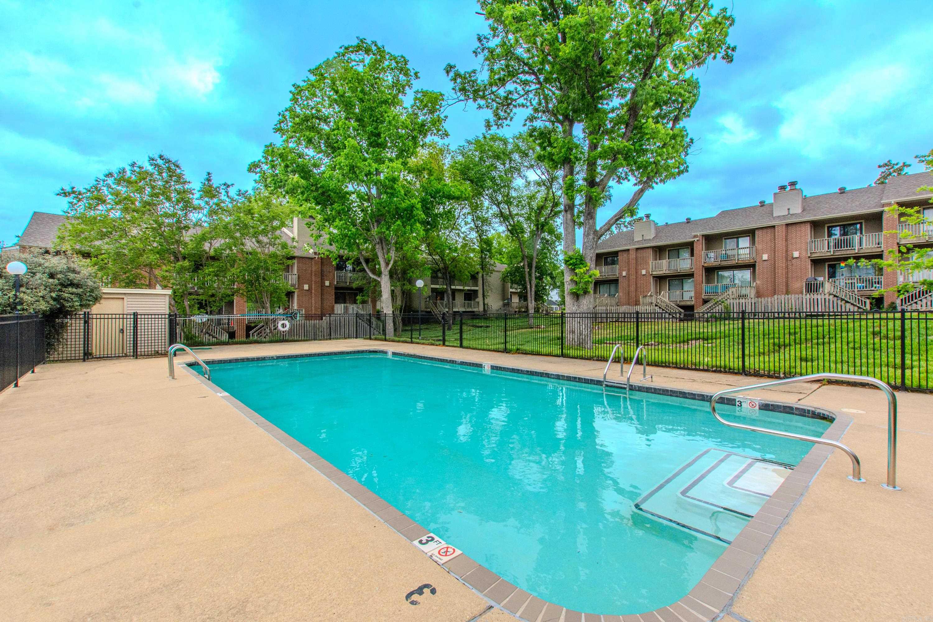 2824 Foxcroft #63  Little Rock, AR