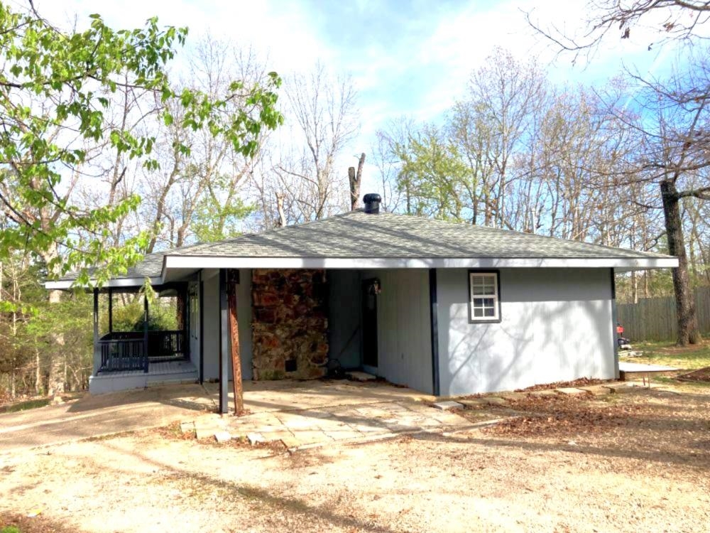 232 Cherokee  Cherokee Village, AR