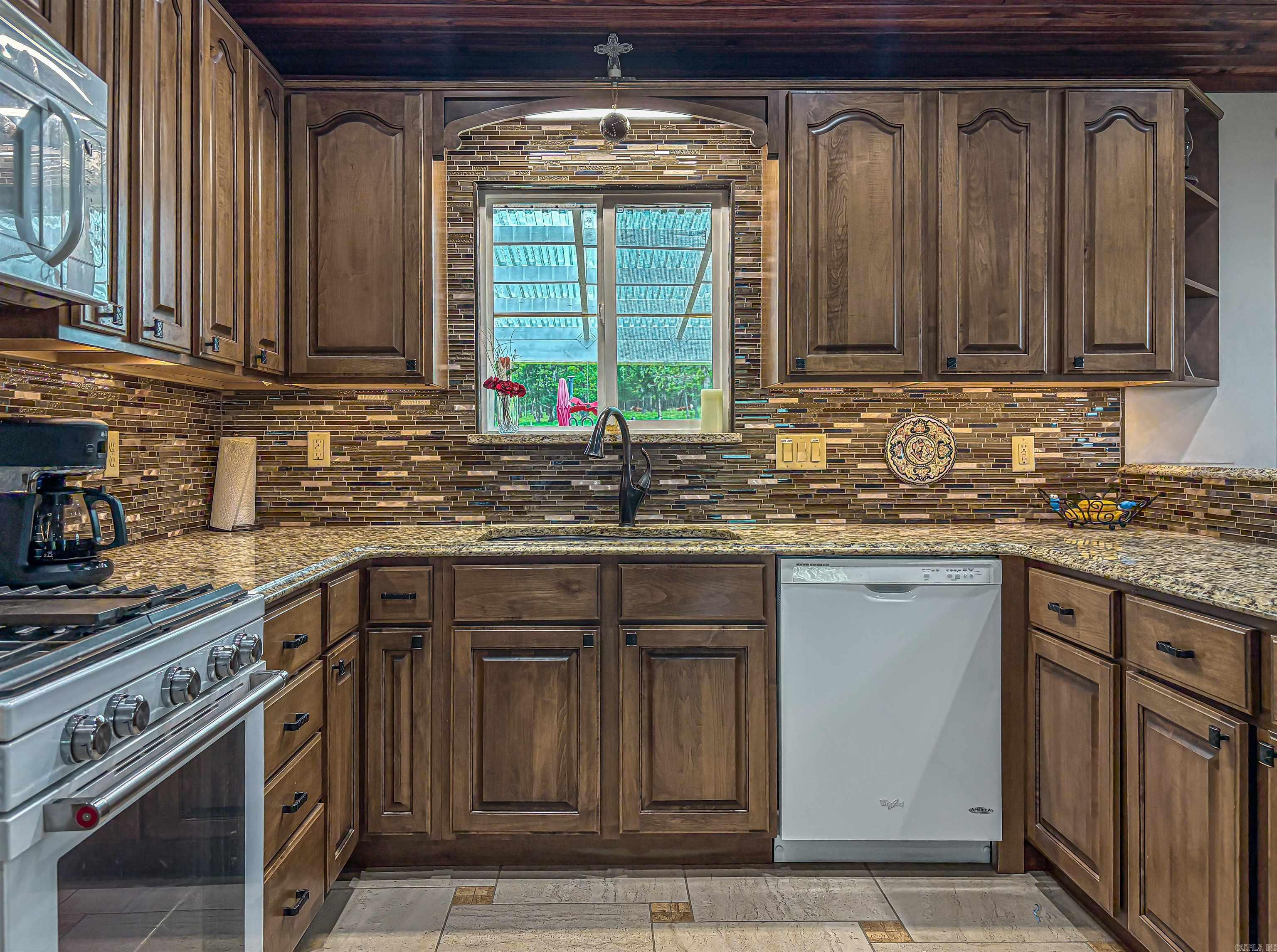 235 MC 6074  Flippin, AR