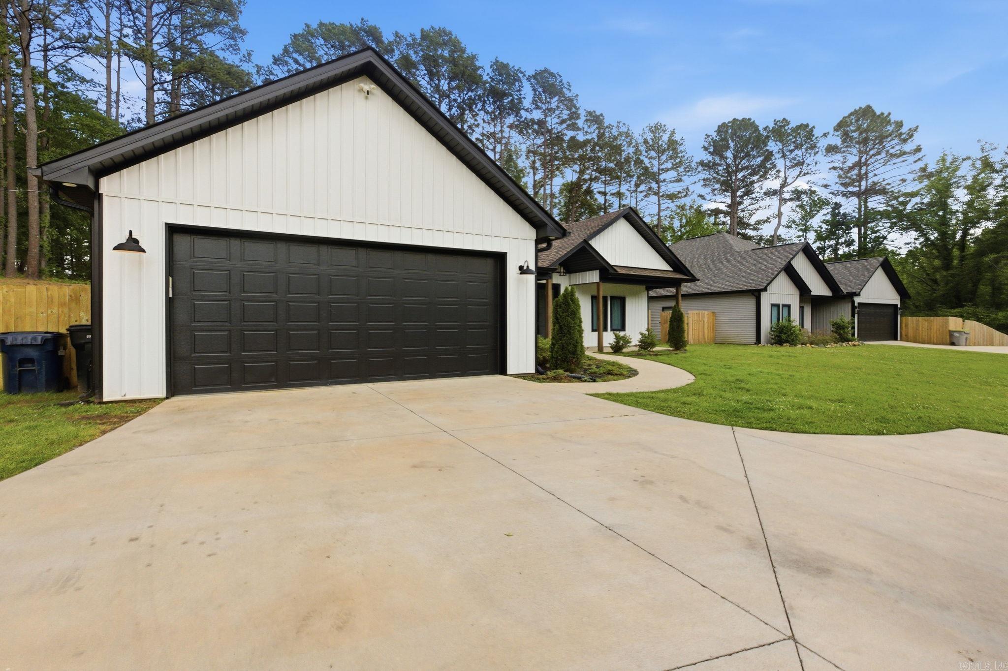 1612 Sorrell  Benton, AR