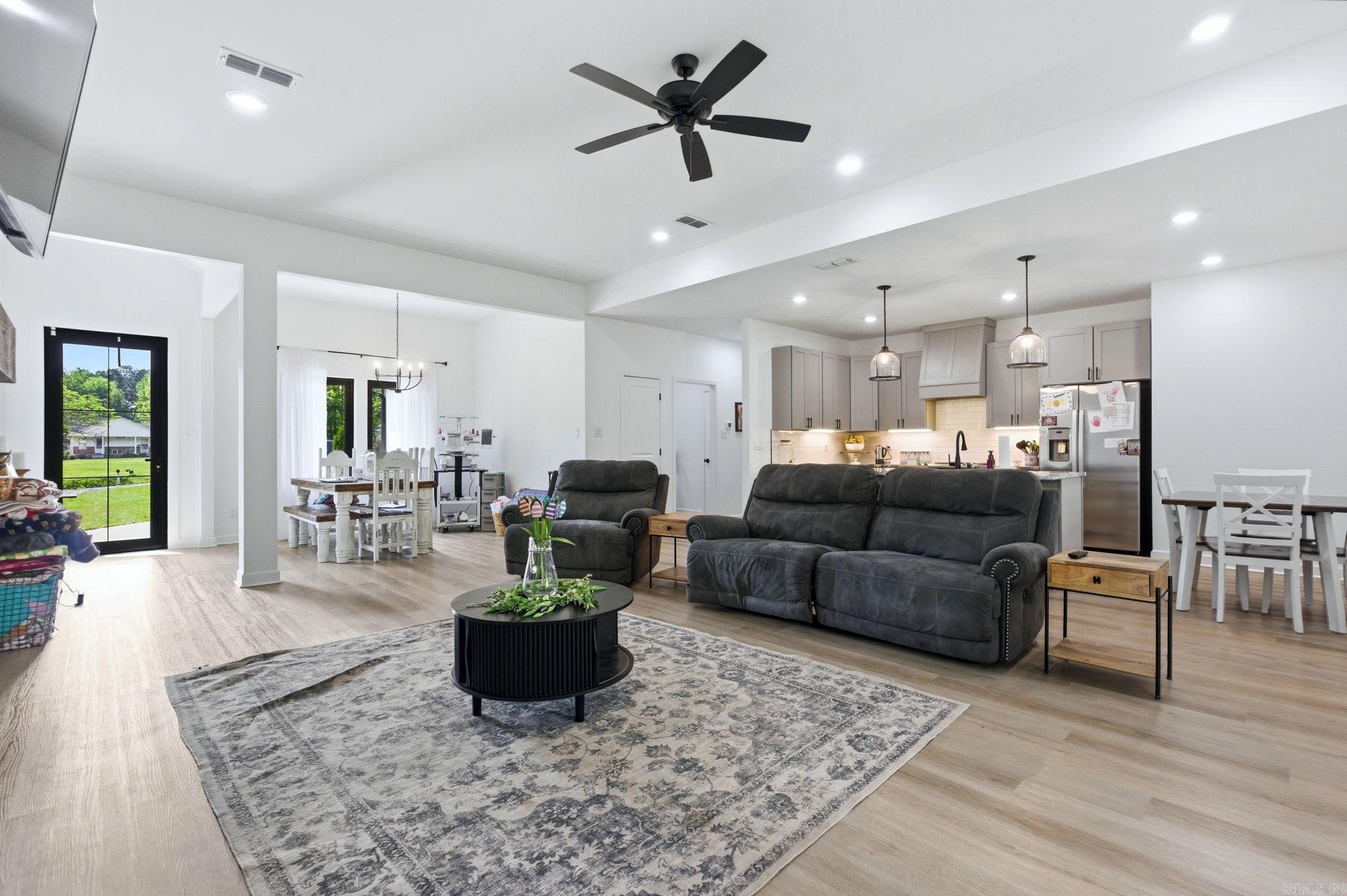 1612 Sorrell  Benton, AR