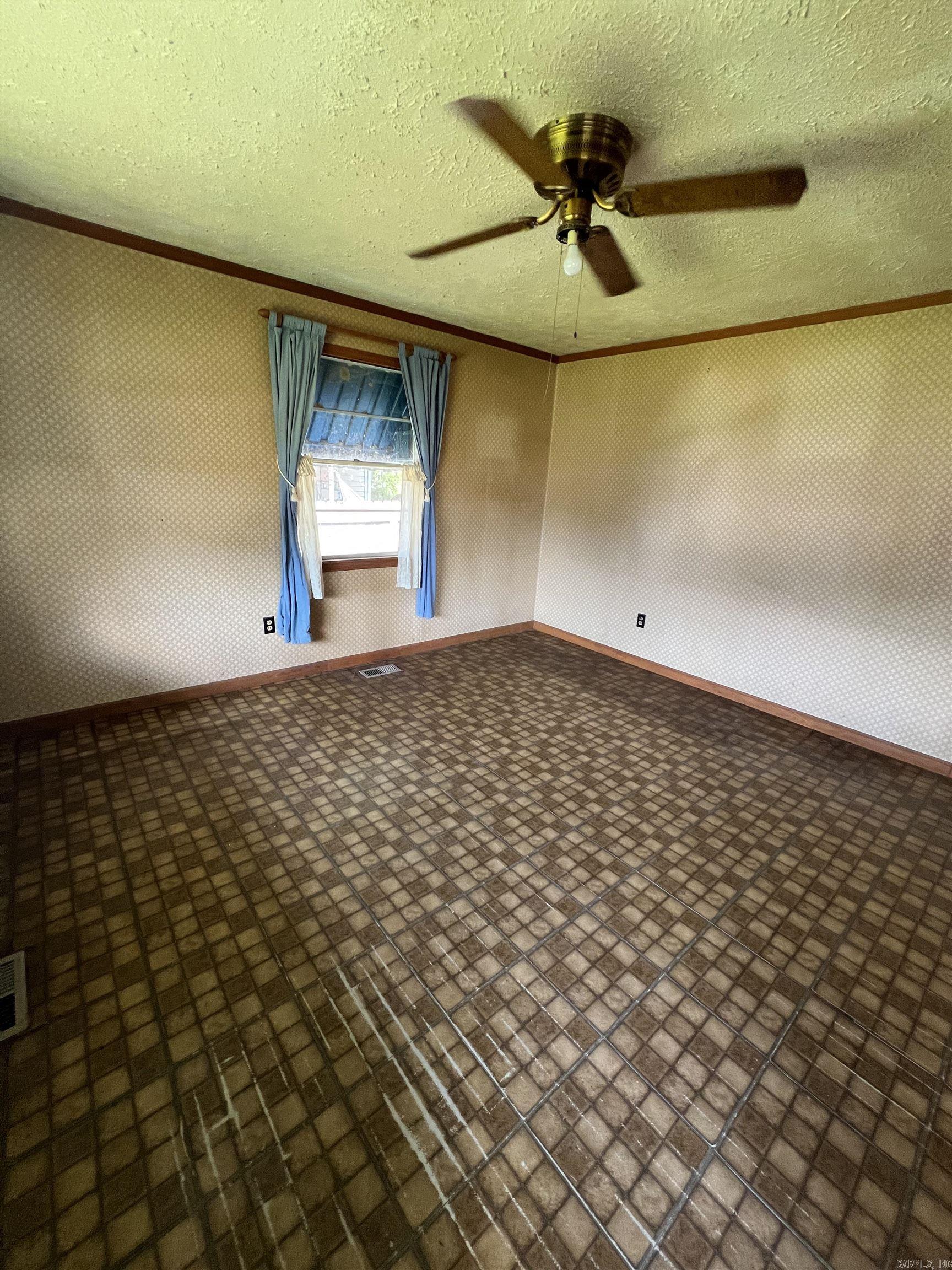 27 Lakeview Circle  Conway, AR