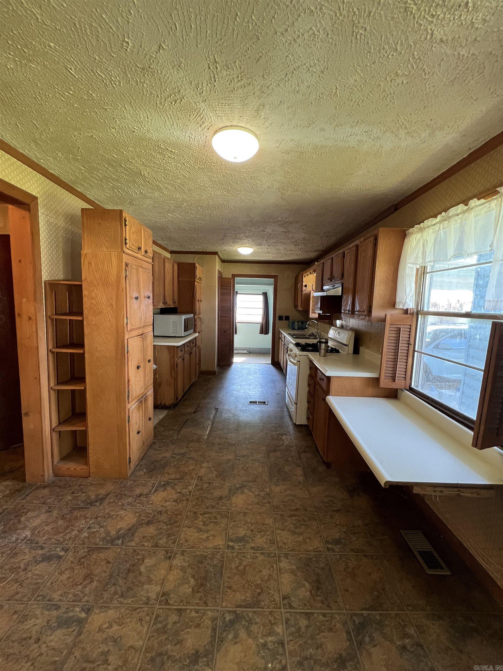 27 Lakeview Circle  Conway, AR