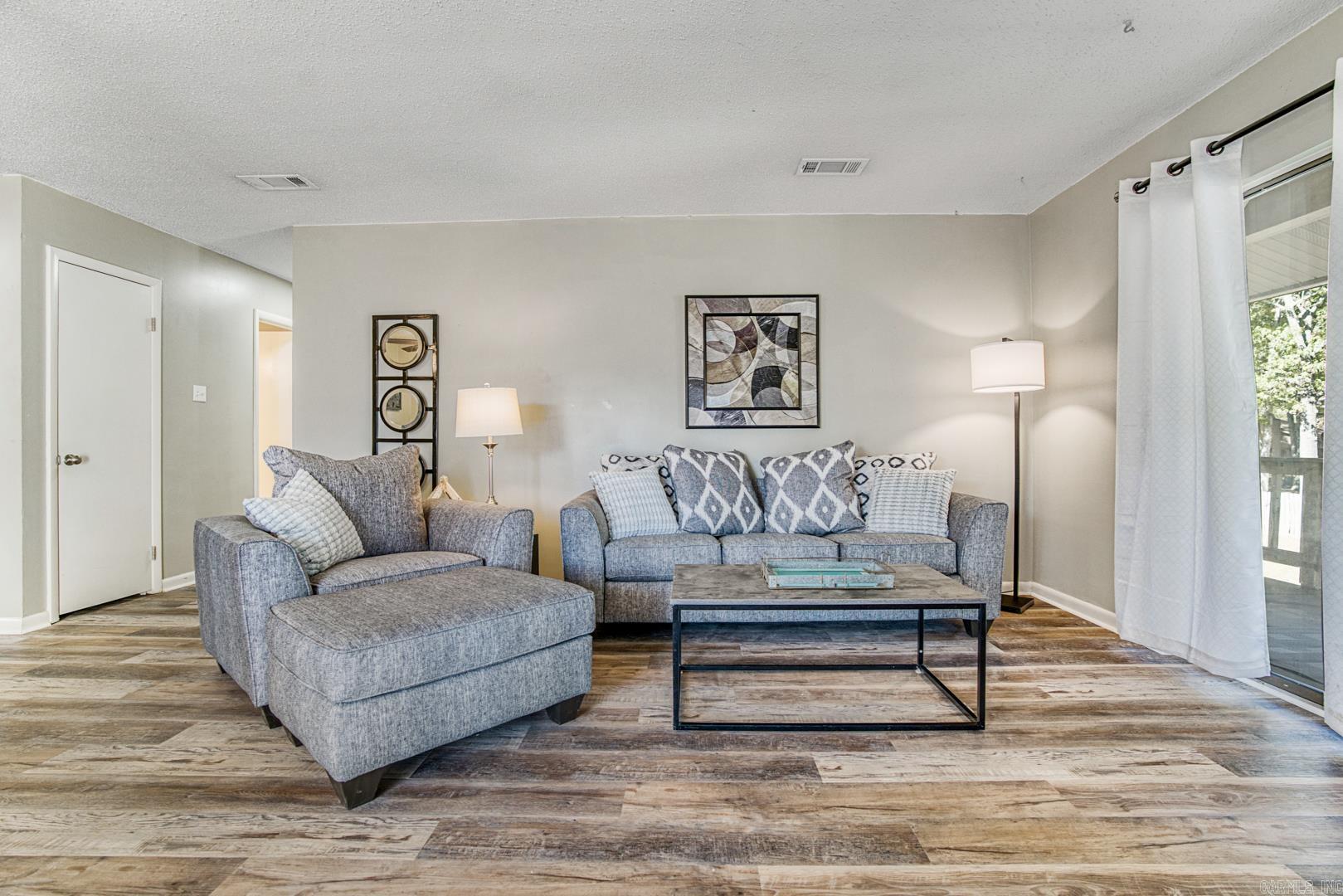 101 Pine Forest  Maumelle, AR