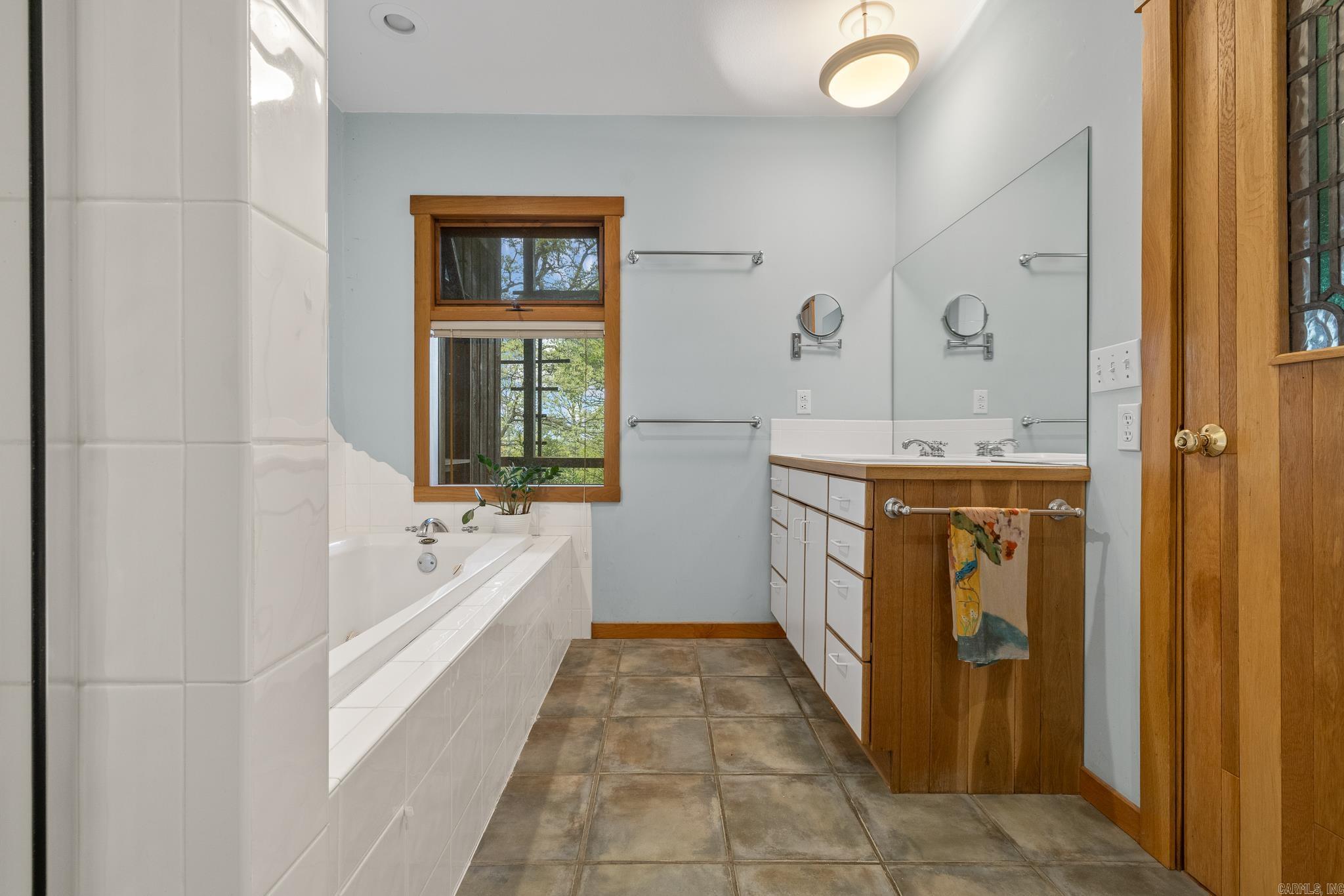 000 County Road 9991  Berryville, AR