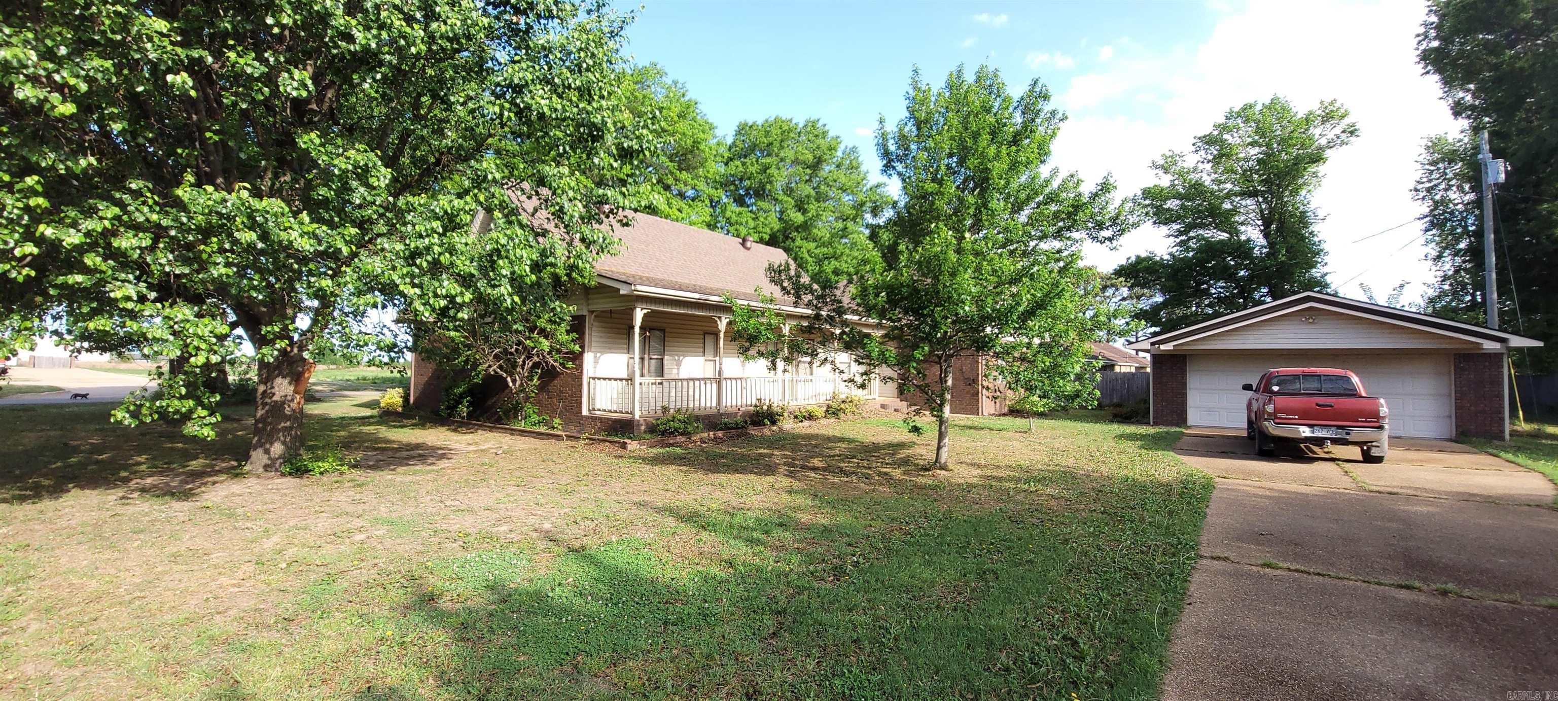 300 Colonial  Walnut Ridge, AR