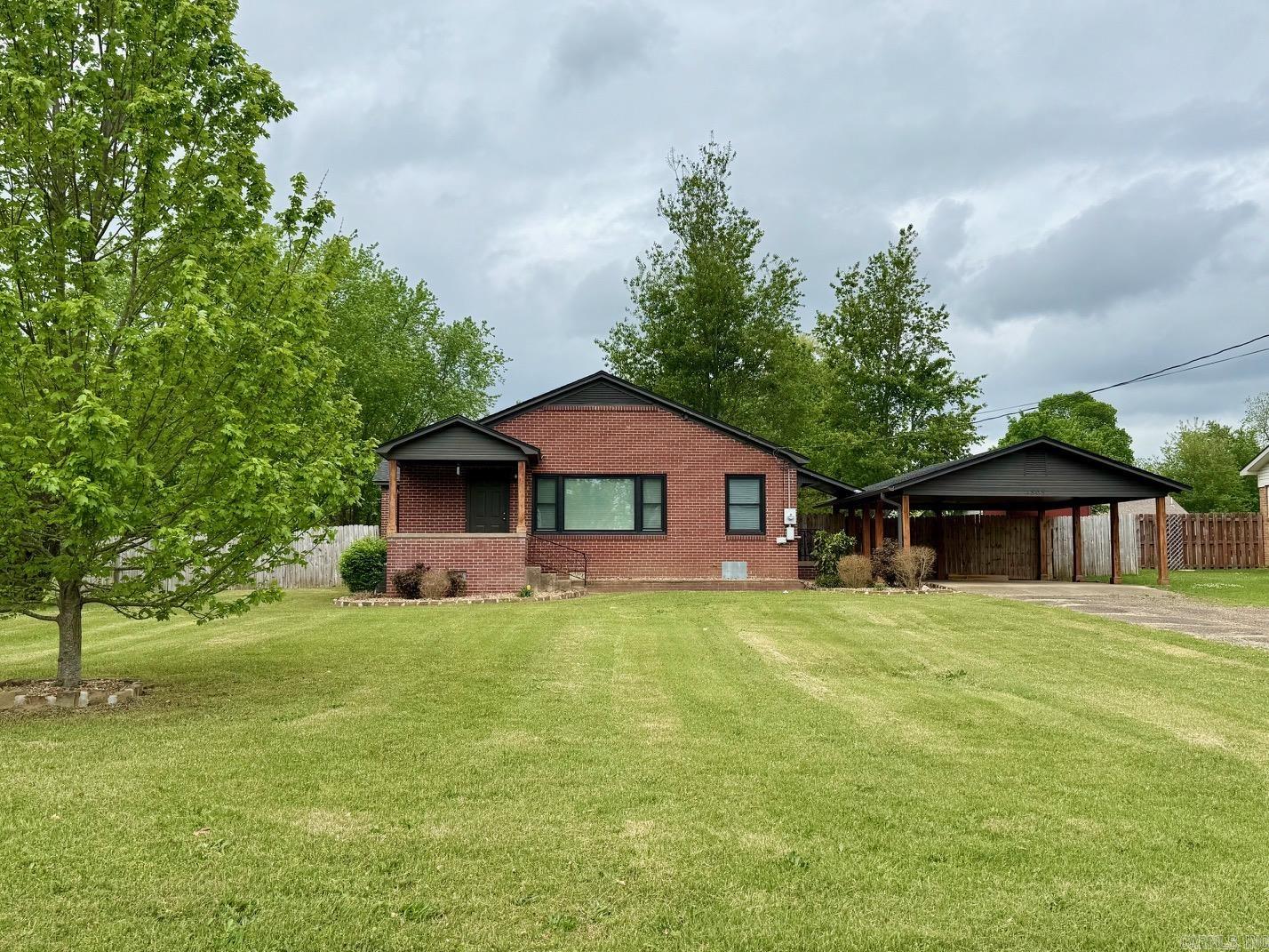 1809 Church Ave  Mena, AR