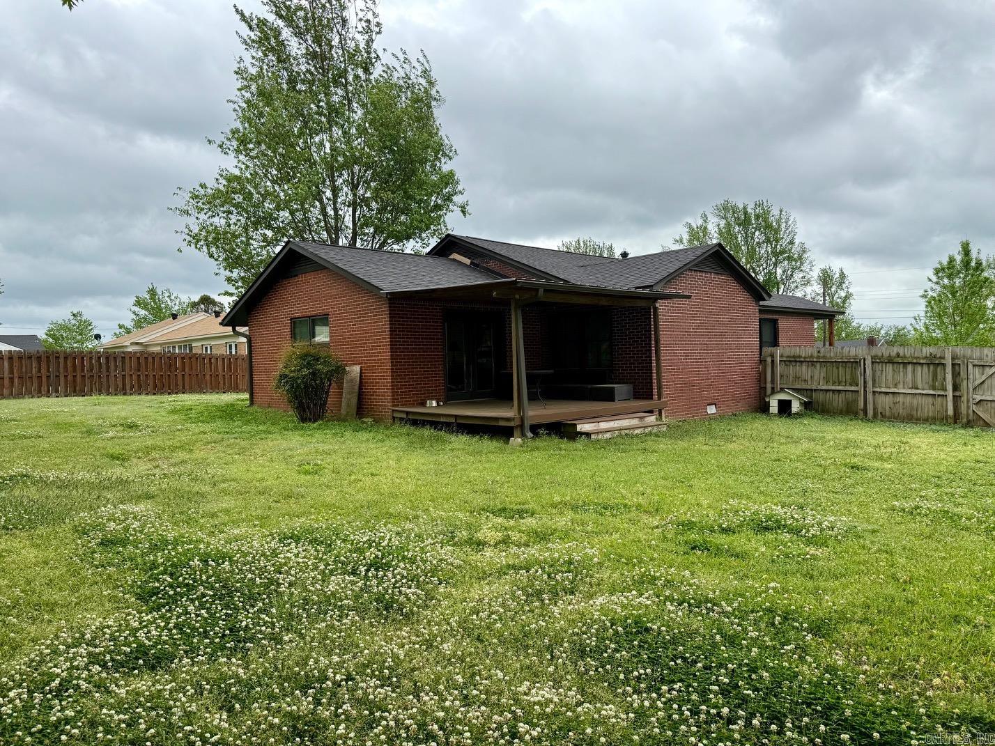 1809 Church Ave  Mena, AR