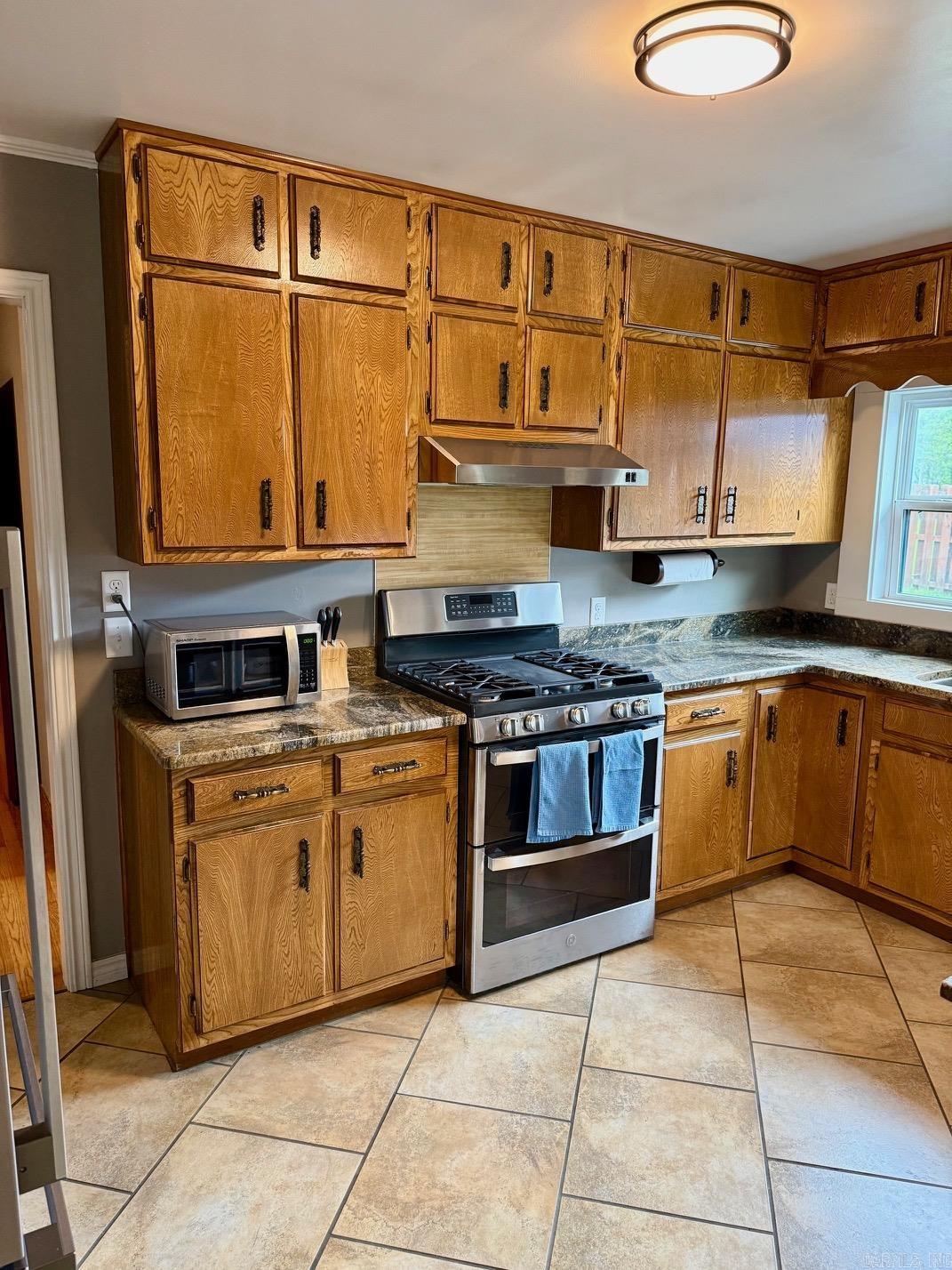 1809 Church Ave  Mena, AR