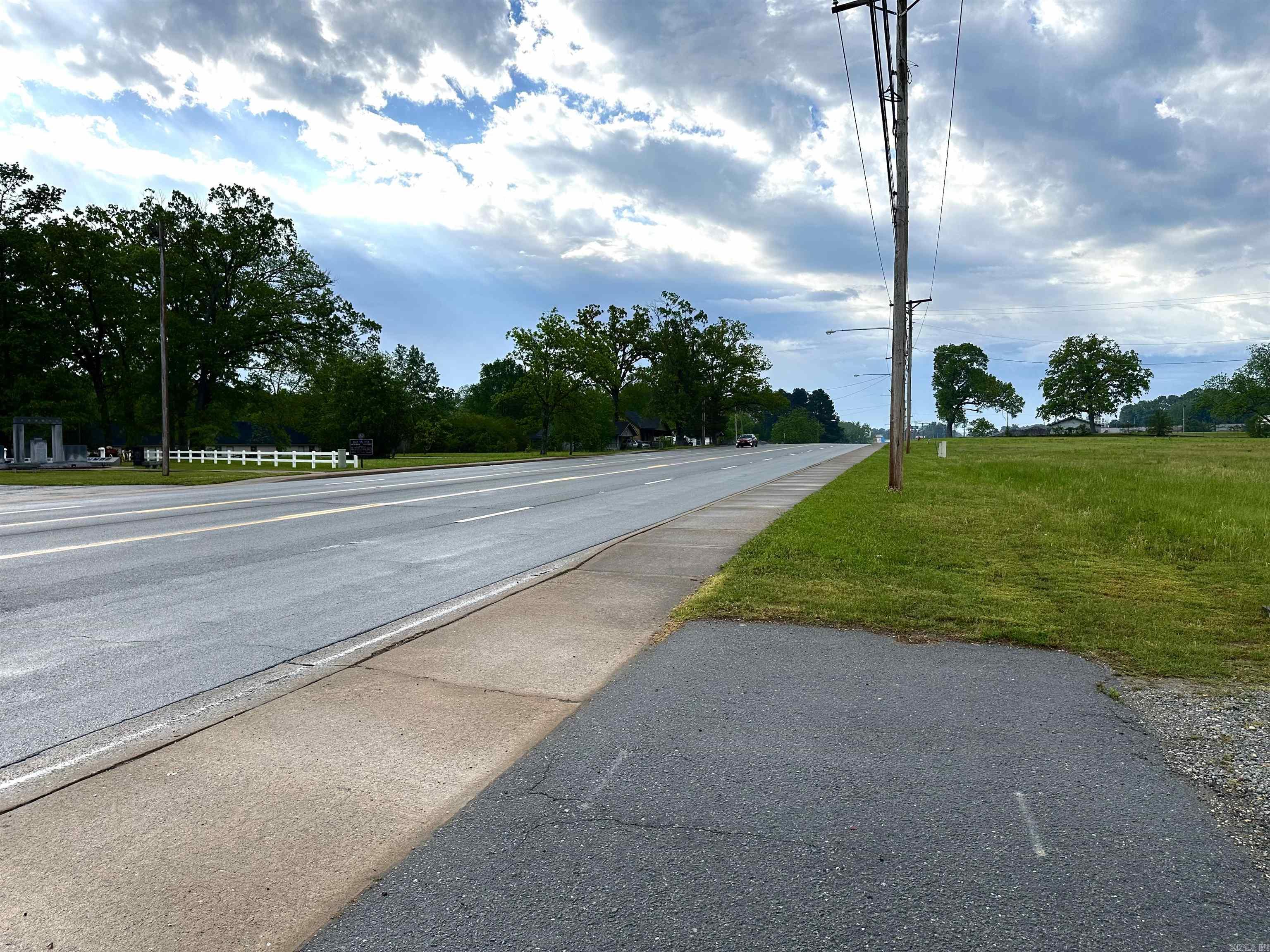 8904 Dollarway  White Hall, AR