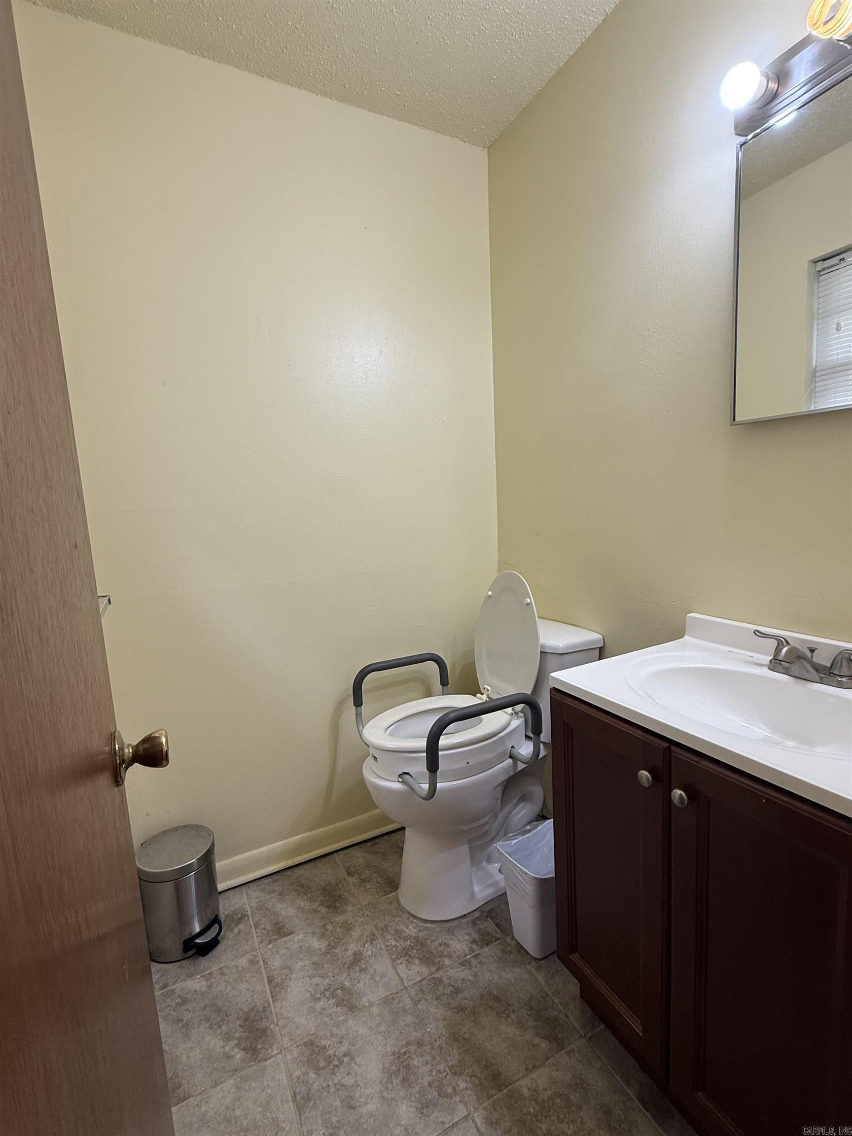 1234 Twin Lakes  Little Rock, AR