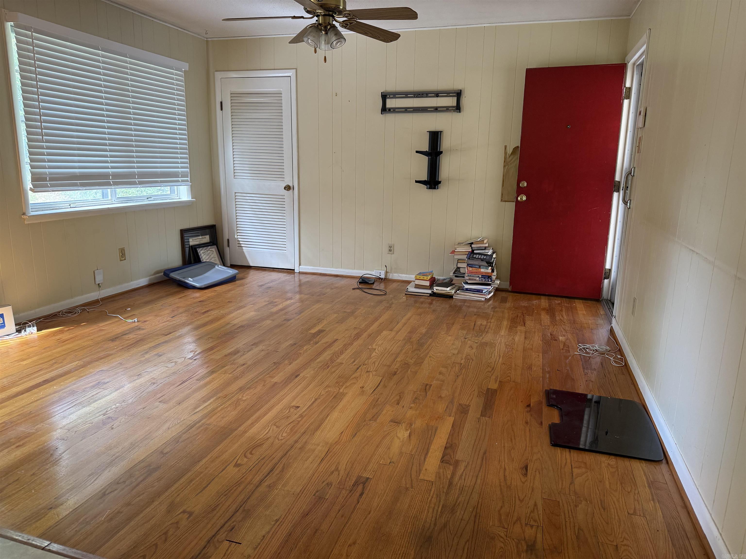 1234 Twin Lakes Drive Little Rock, AR 72205