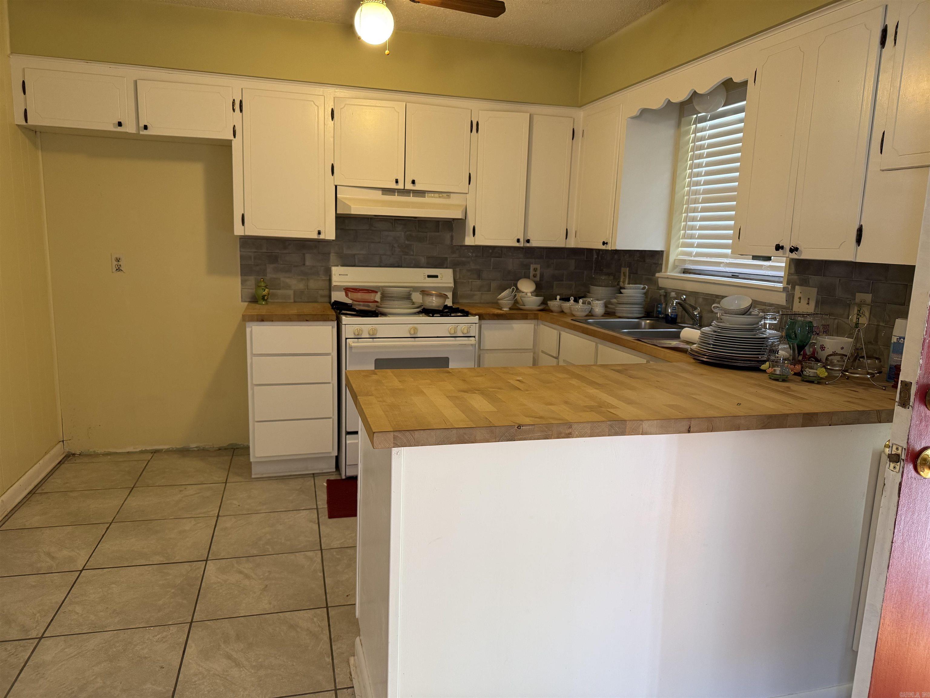 1234 Twin Lakes  Little Rock, AR