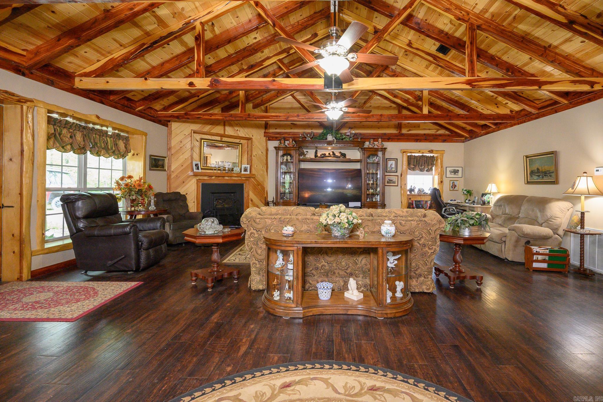 181 Gentle Ln.  Mena, AR