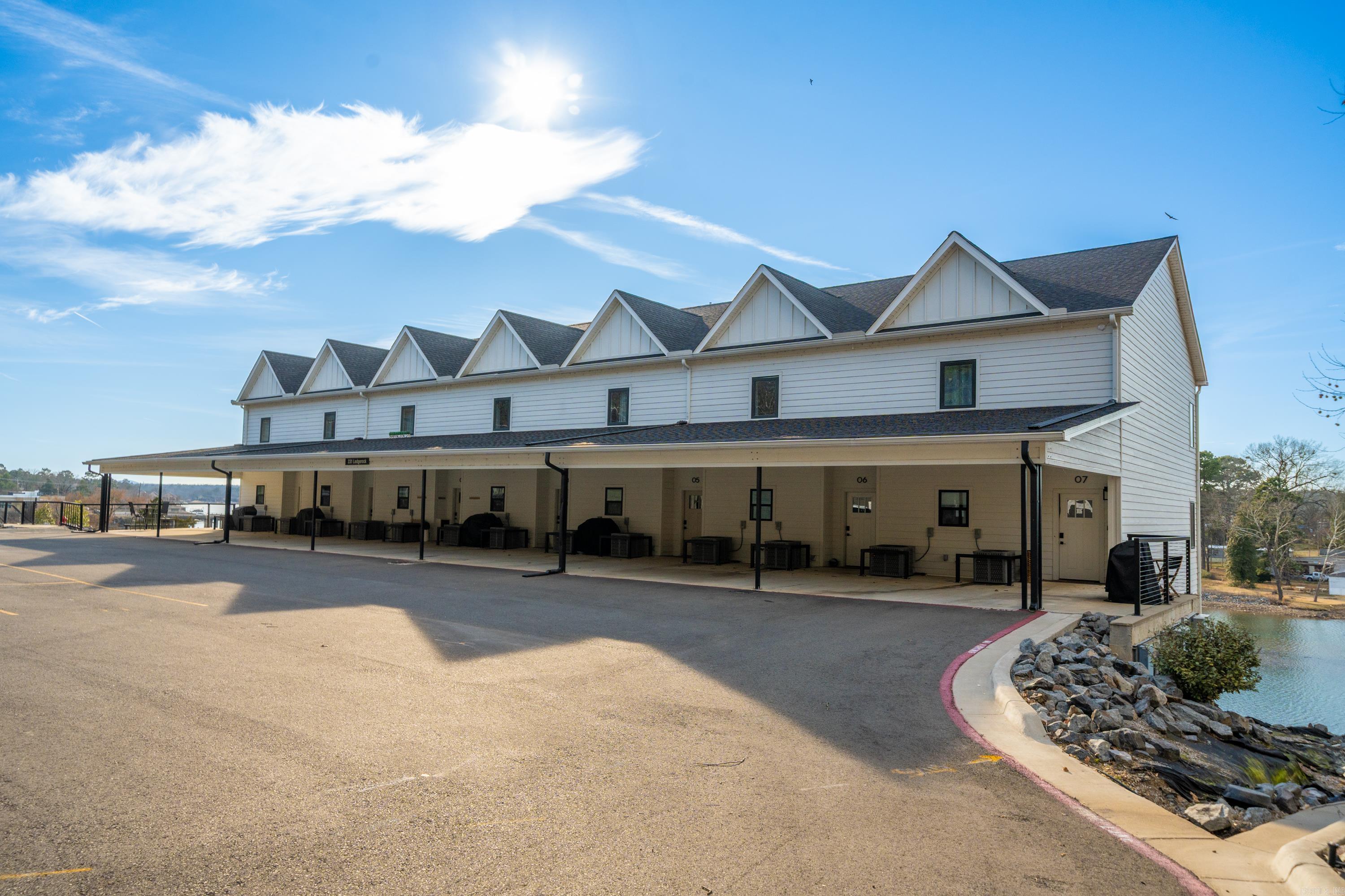 231 Ledgerock #106  Hot Springs, AR