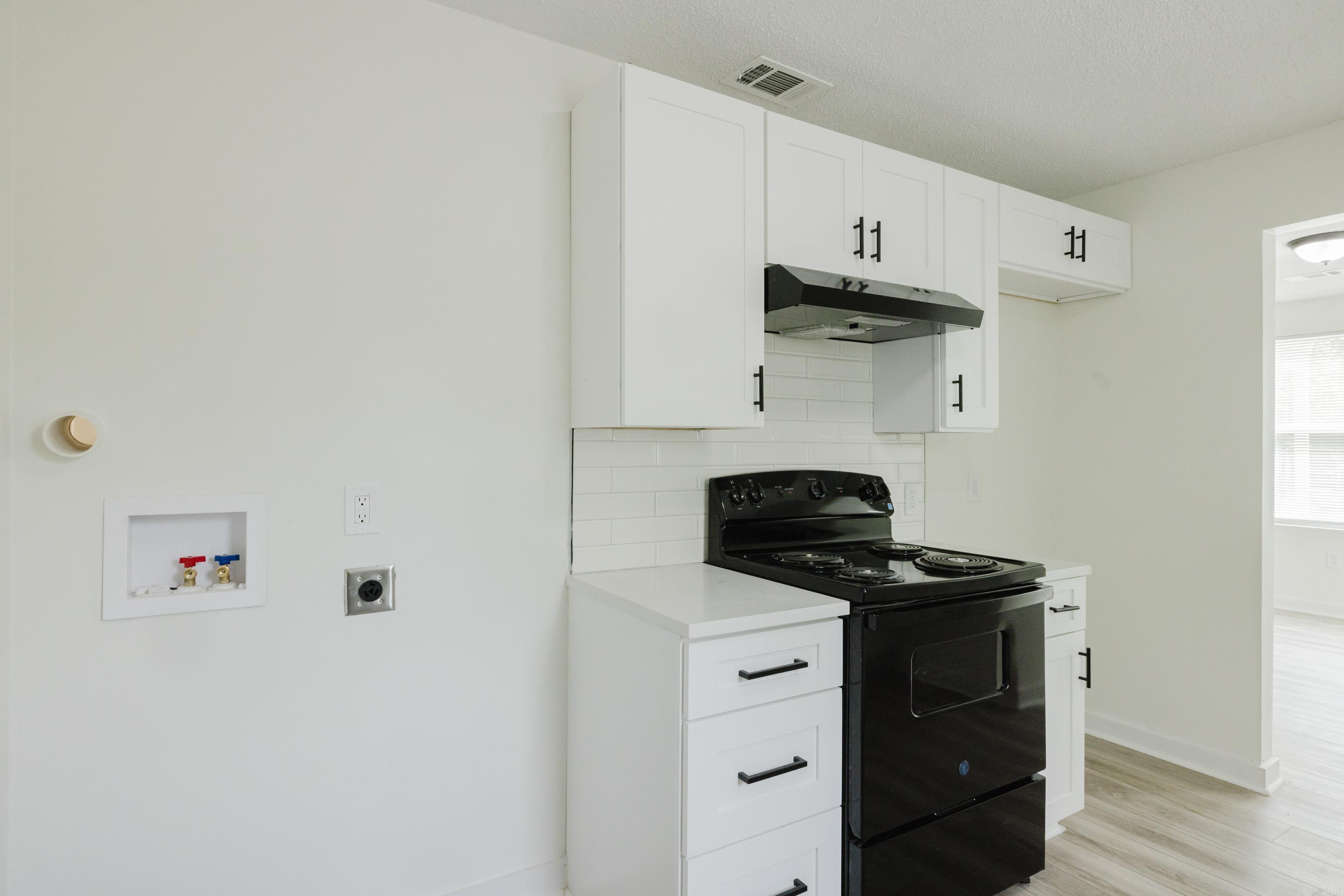 5222 W 29th  Little Rock, AR