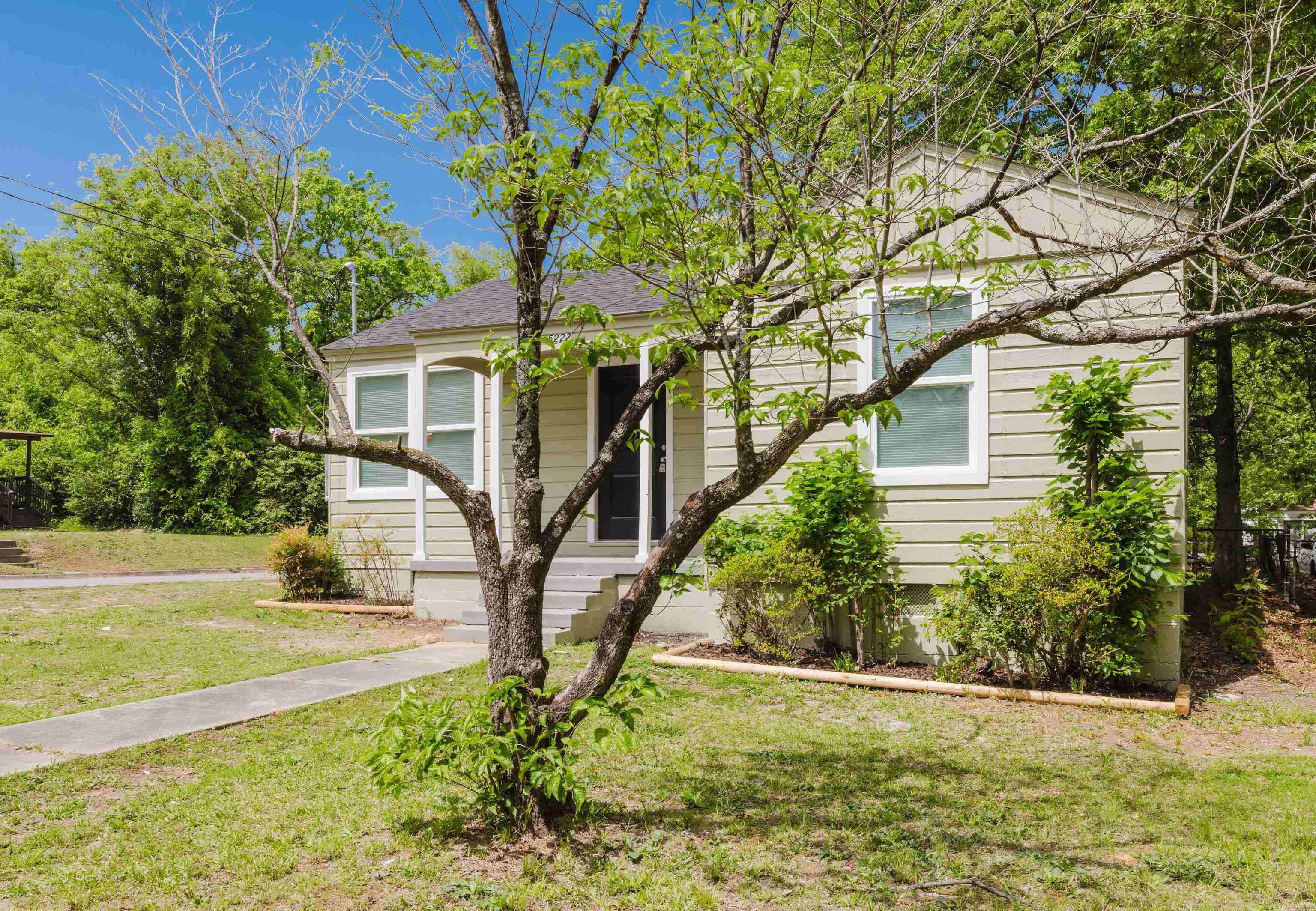 5222 W 29th  Little Rock, AR