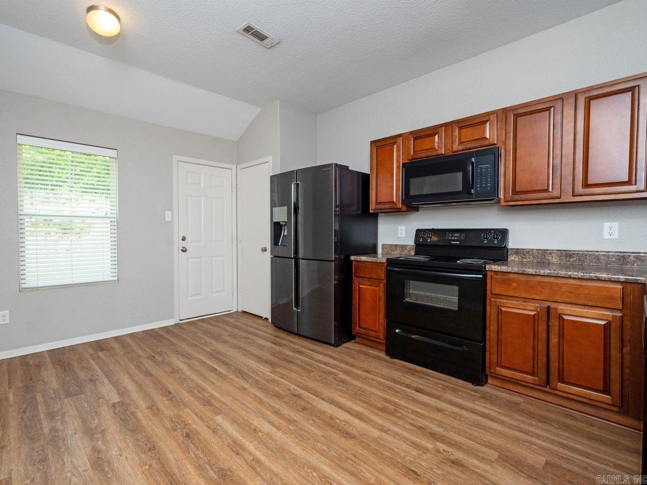 7024 Pearl Valley  Shannon Hills, AR