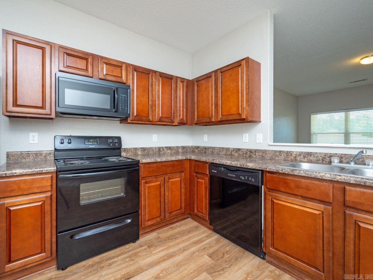 7024 Pearl Valley  Shannon Hills, AR