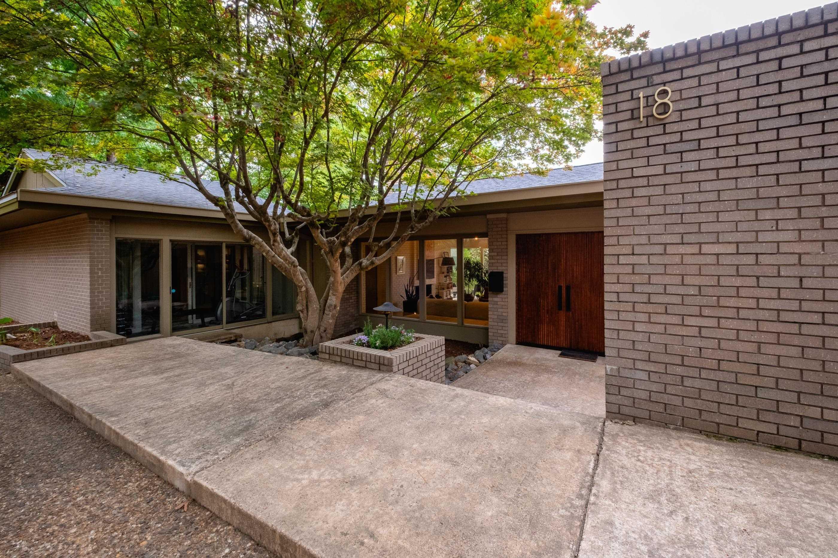 18 Hearthside  Little Rock, AR